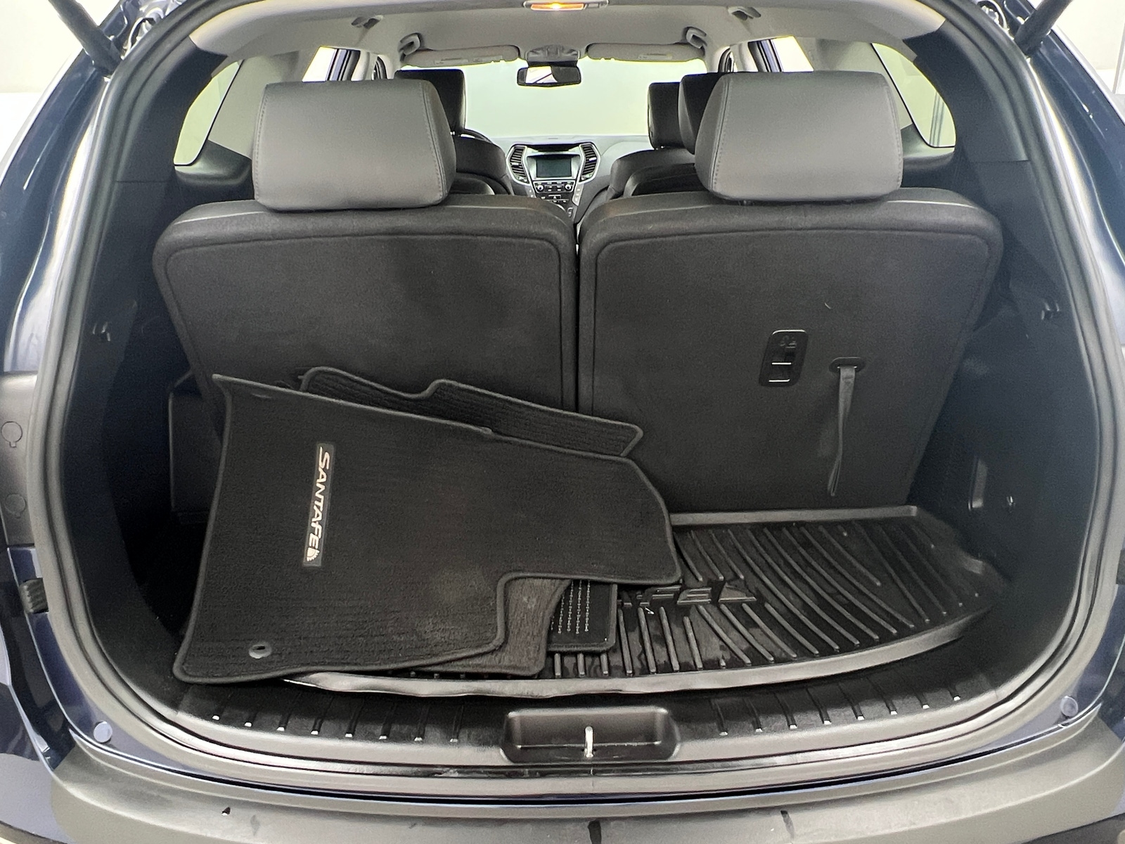 Thumbnail: 2017 Hyundai Santa Fe - 6