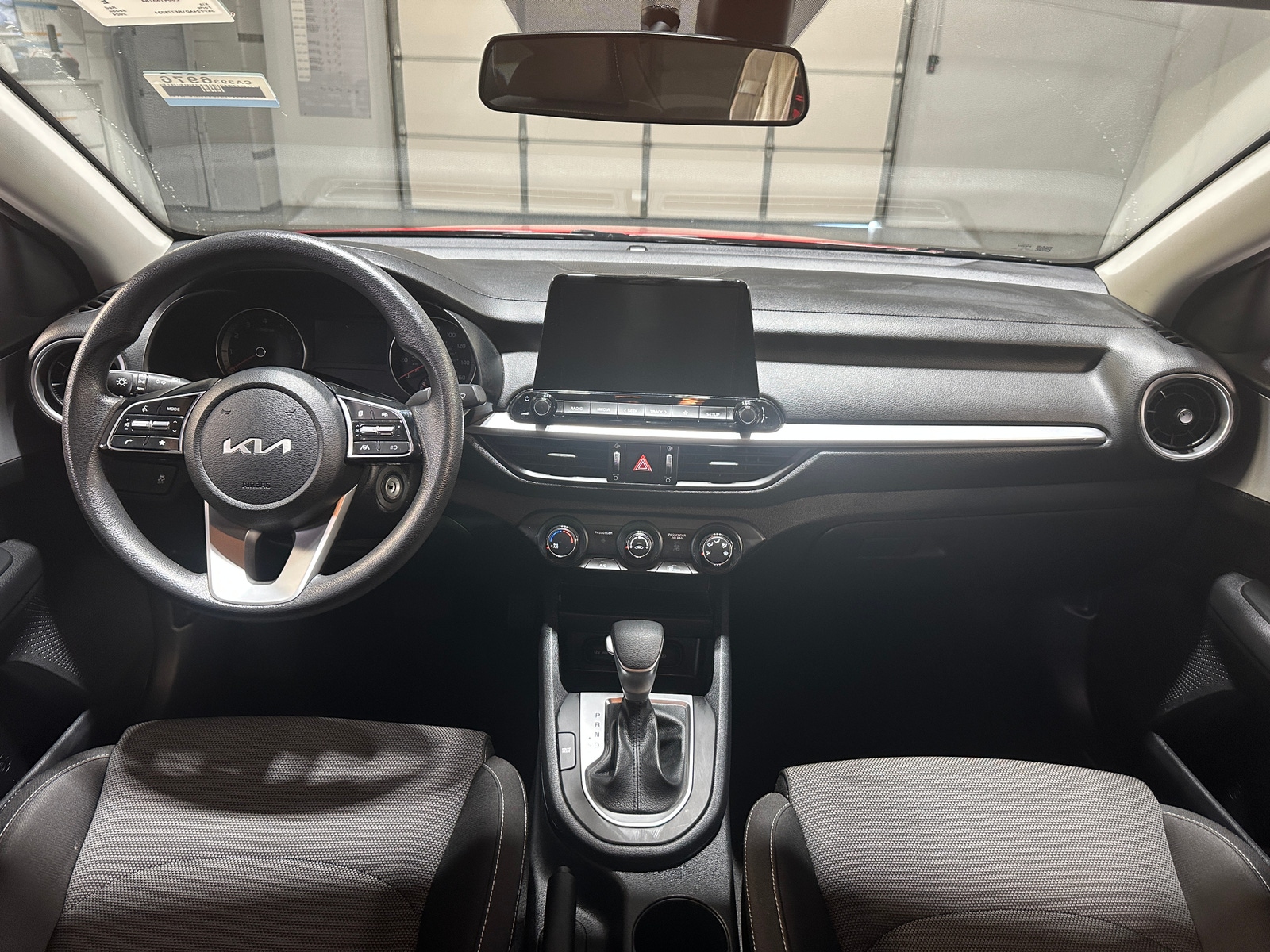 Thumbnail: 2024 Kia Forte - 3