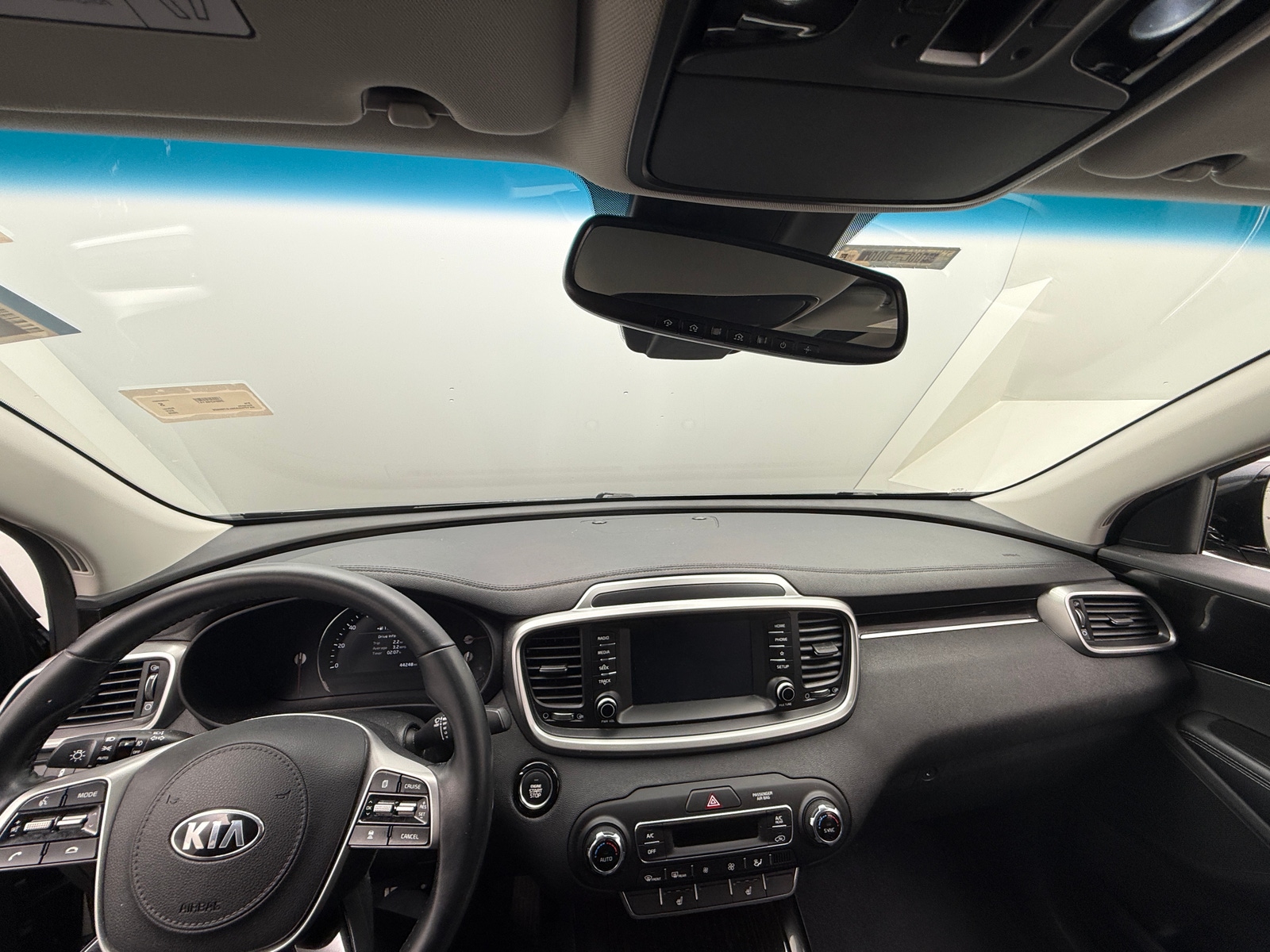 Thumbnail: 2020 Kia Sorento - 2