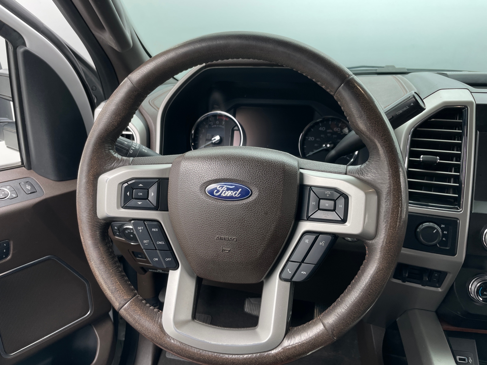 Thumbnail: 2019 Ford Econoline - 5