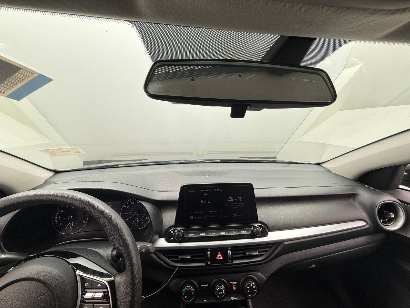 Thumbnail: 2024 Kia Forte - 3