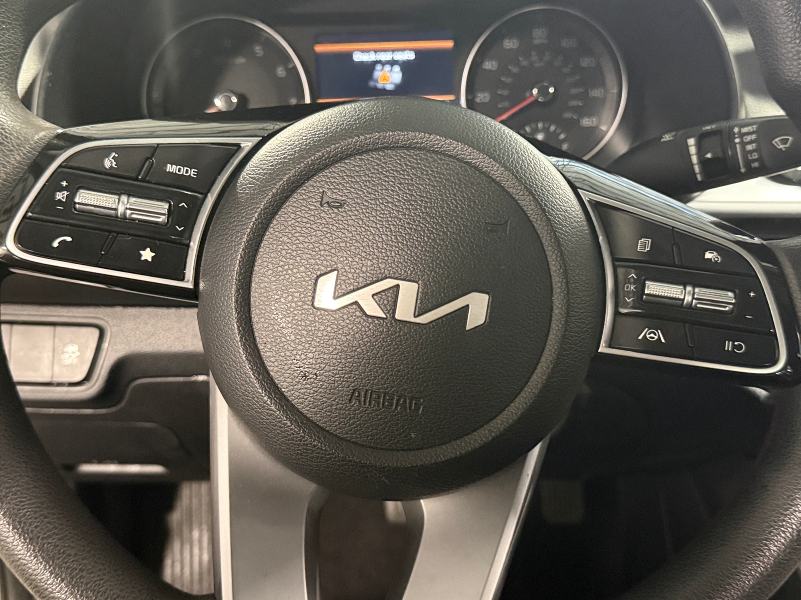 Thumbnail: 2024 Kia Forte - 5