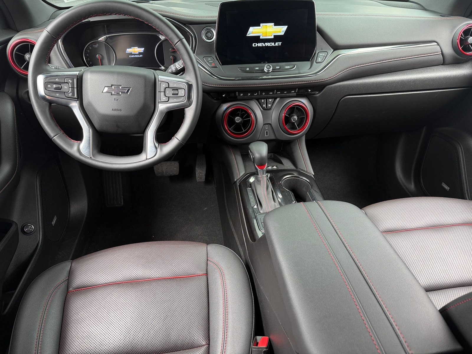 Thumbnail: 2025 Chevrolet Blazer - 2