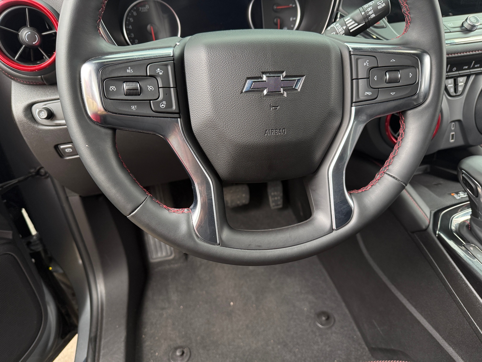 Thumbnail: 2025 Chevrolet Blazer - 4