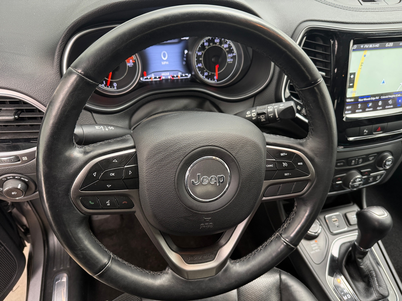 Thumbnail: 2019 Jeep Cherokee - 4