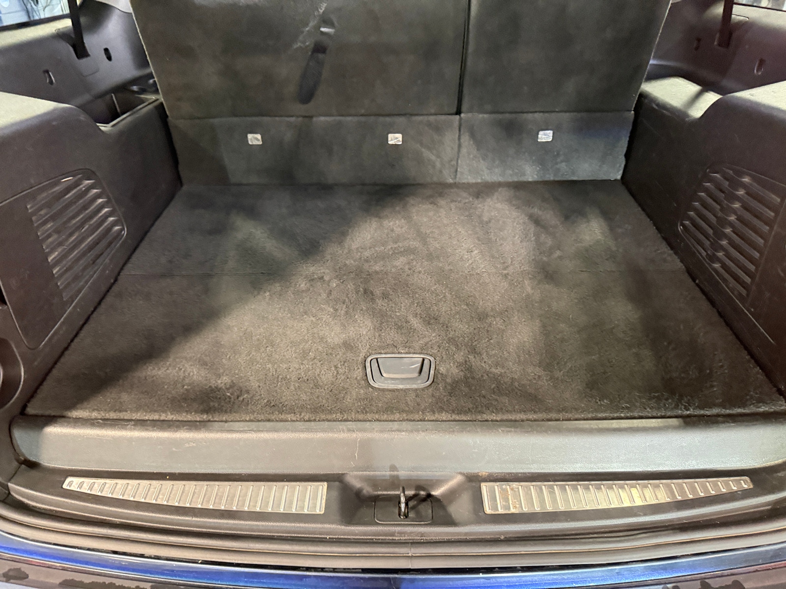 Thumbnail: 2019 Chevrolet Suburban - 6