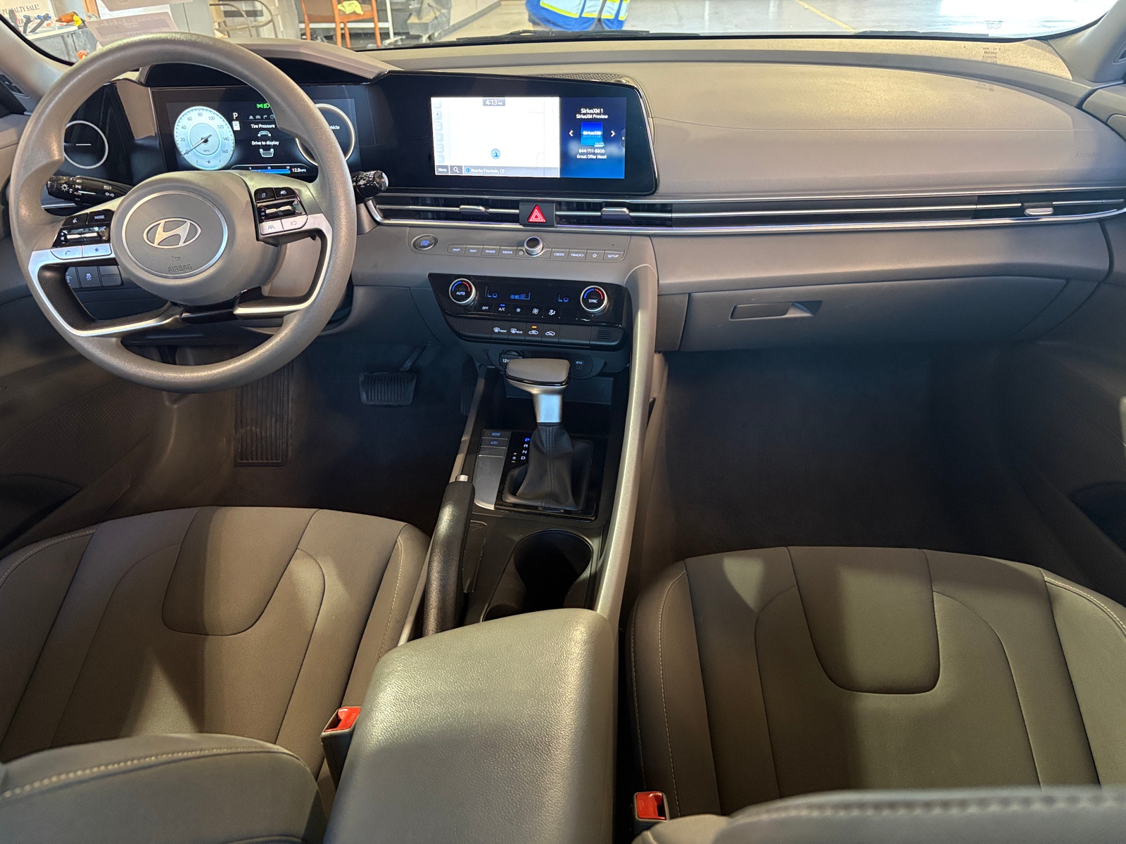 Thumbnail: 2024 Hyundai Elantra - 3