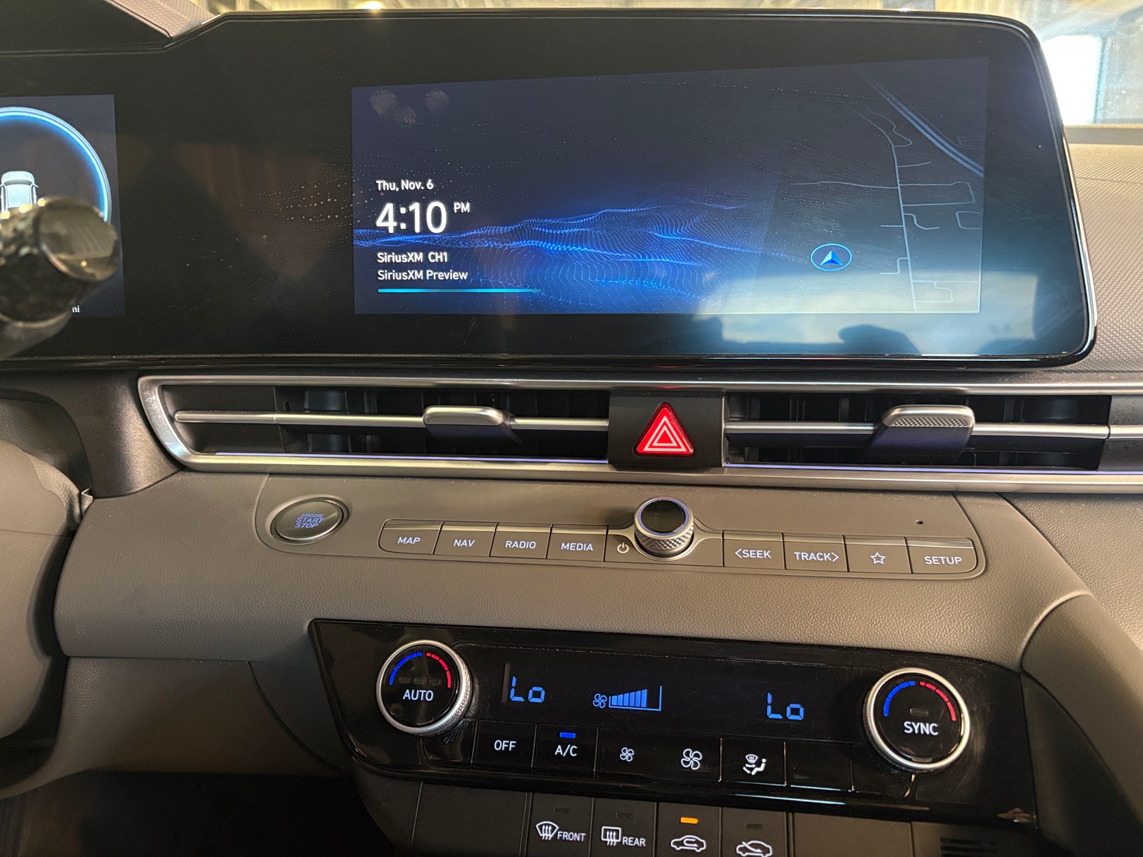 Thumbnail: 2024 Hyundai Elantra - 4