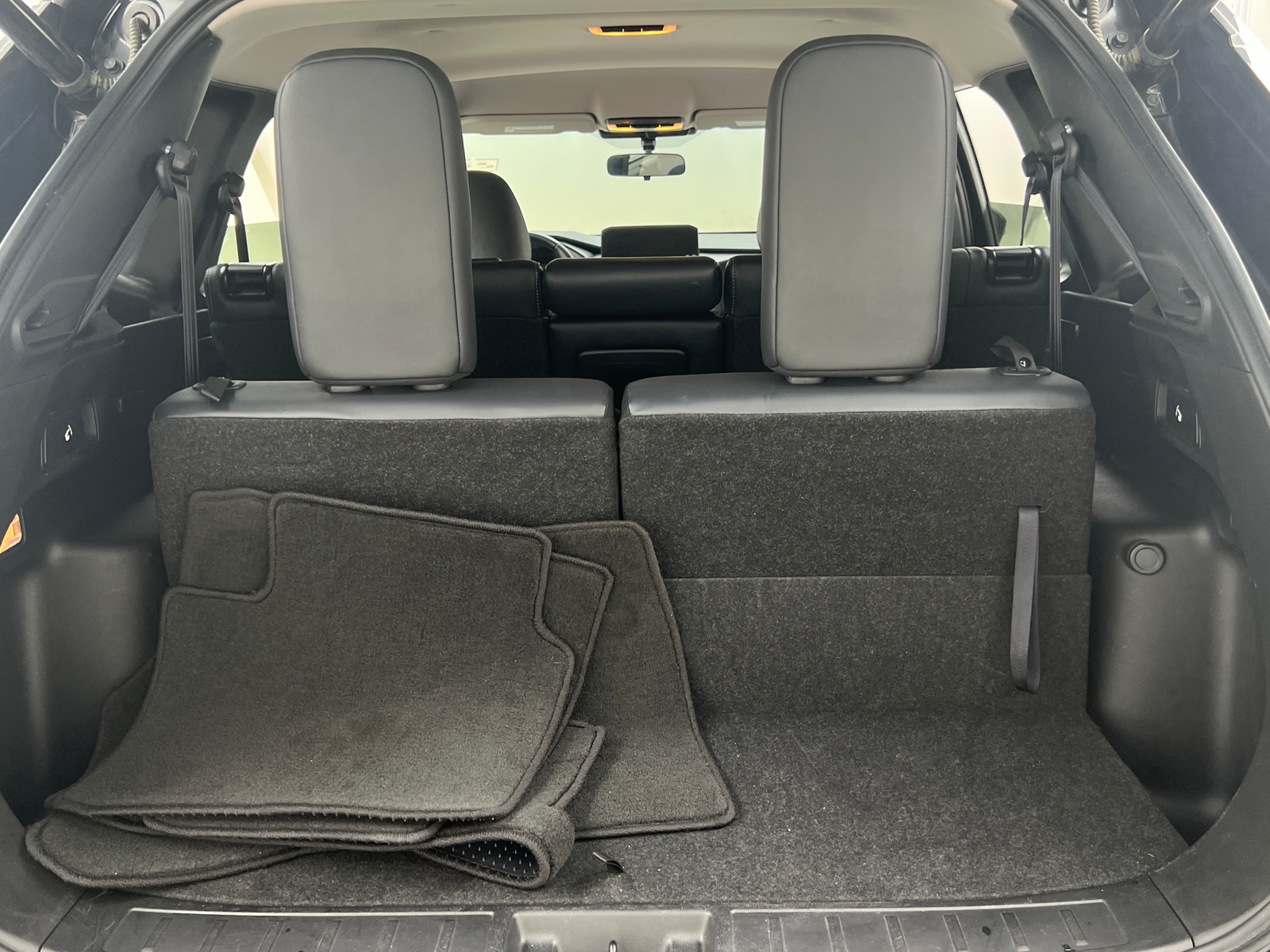 Thumbnail: 2024 Mitsubishi Outlander - 7