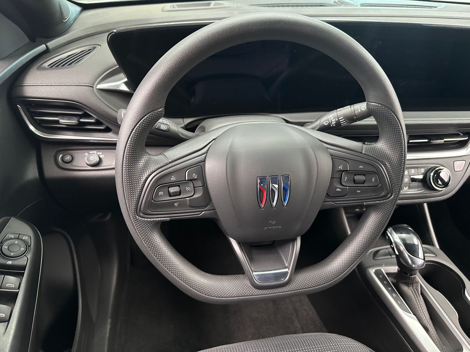 Thumbnail: 2024 Buick Envista - 5