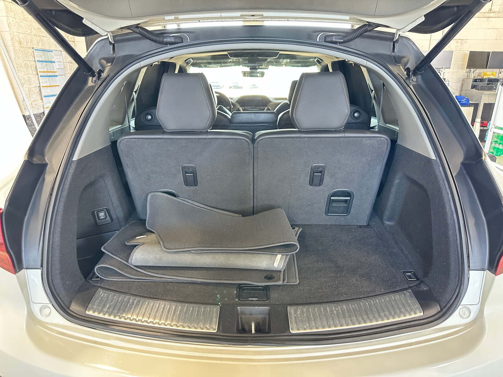 Thumbnail: 2016 Acura MDX - 5