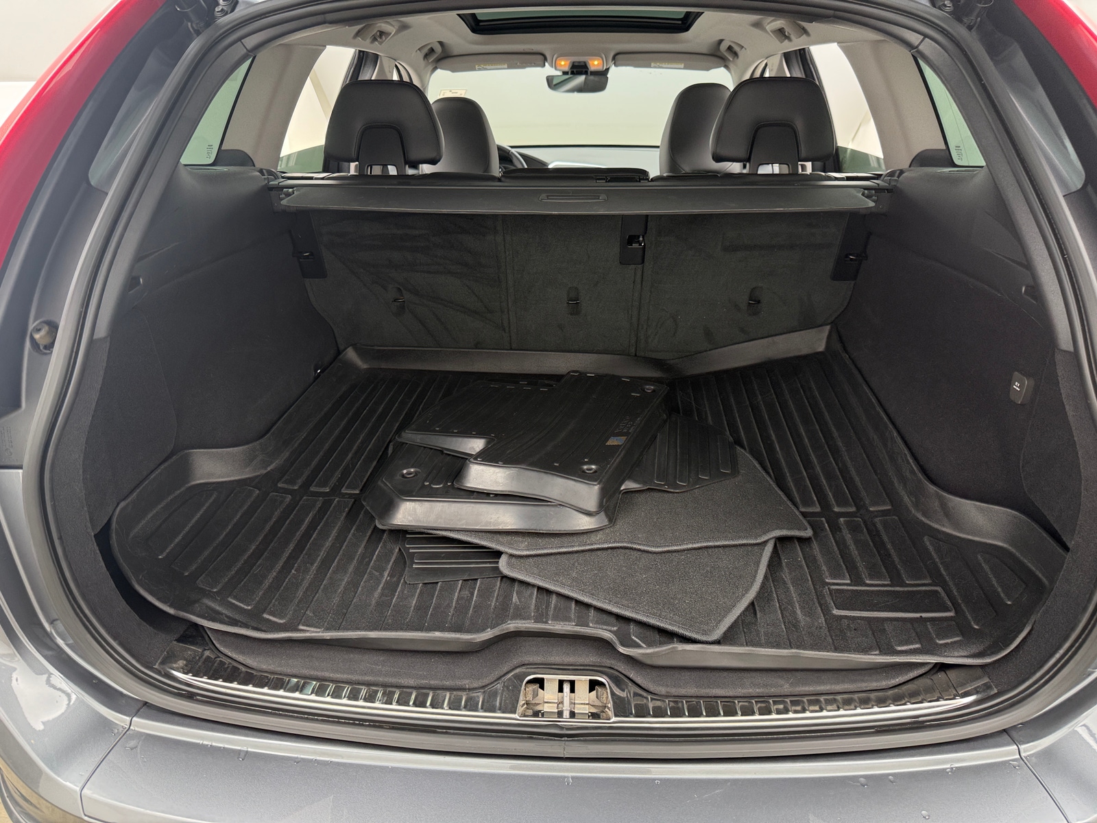 Thumbnail: 2017 Volvo XC60 - 6