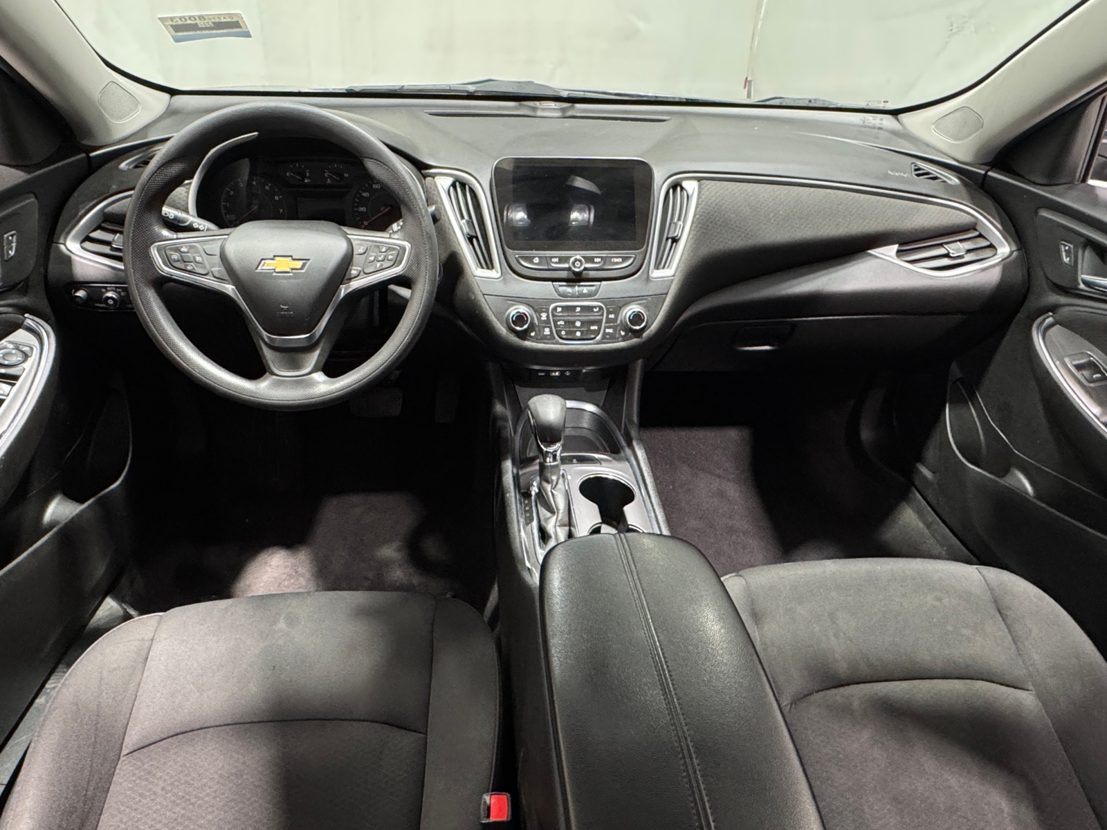 Thumbnail: 2022 Chevrolet Malibu - 3