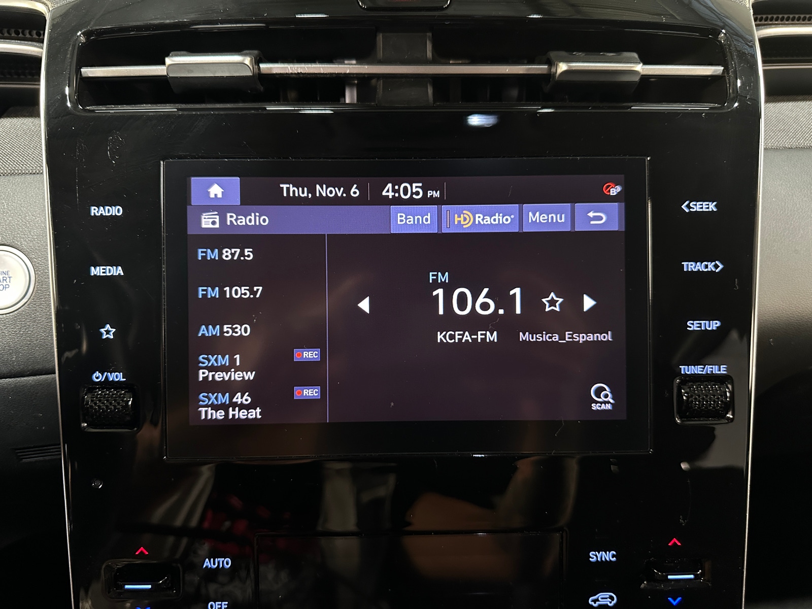 Thumbnail: 2022 Hyundai Tucson - 4