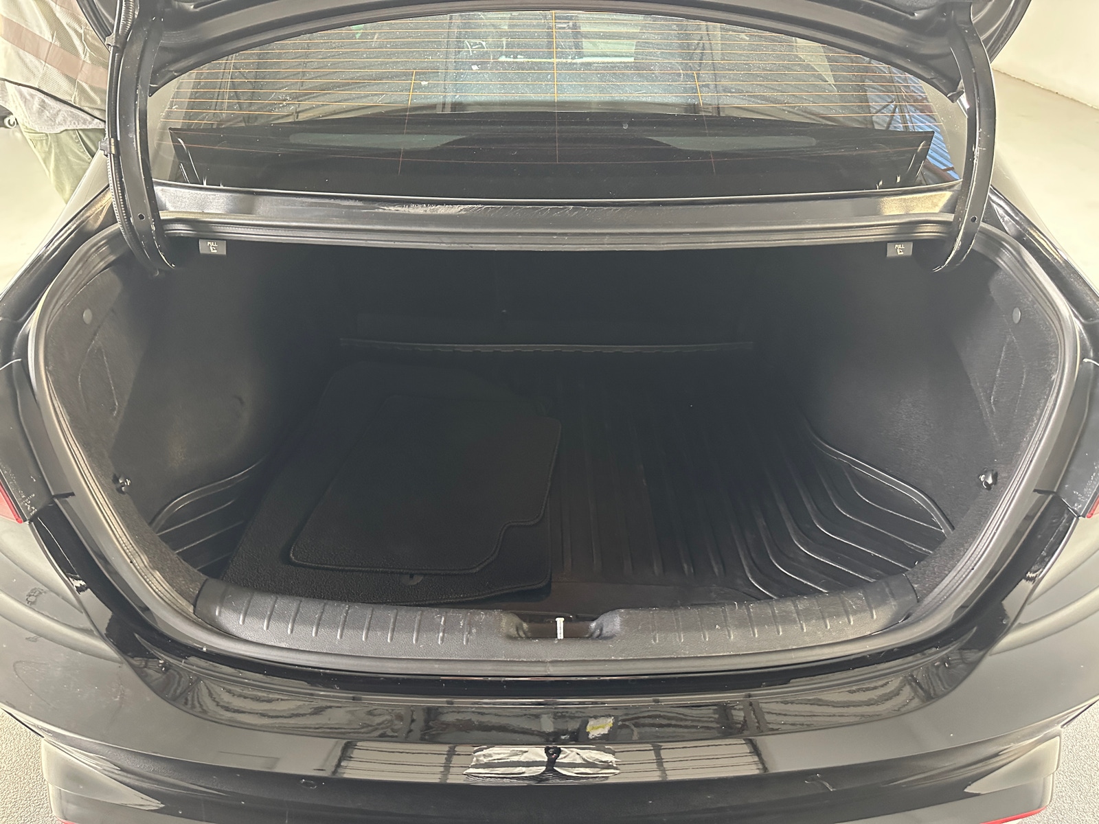 Thumbnail: 2022 Kia Forte - 6