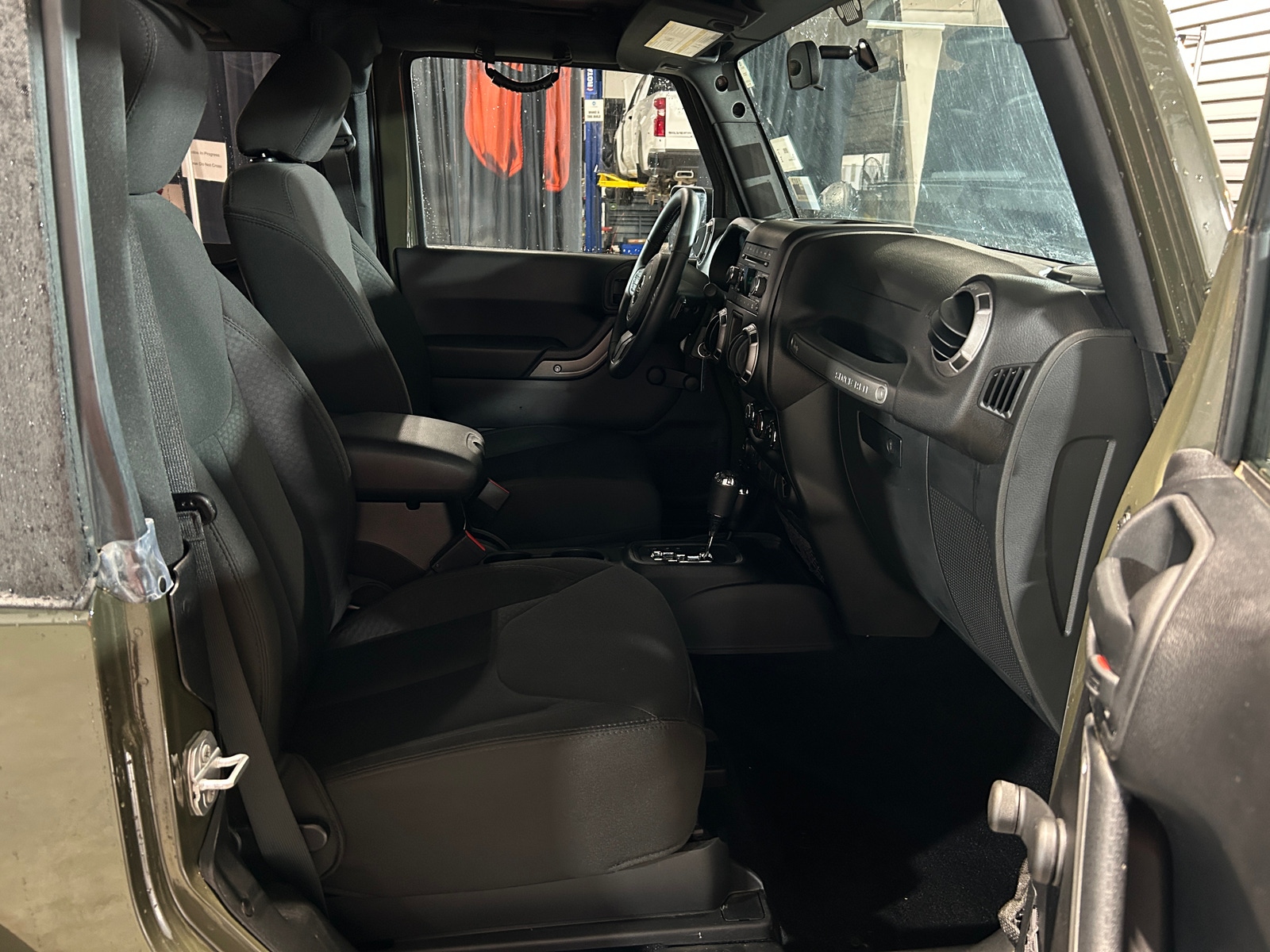 Thumbnail: 2015 Jeep Wrangler - 2