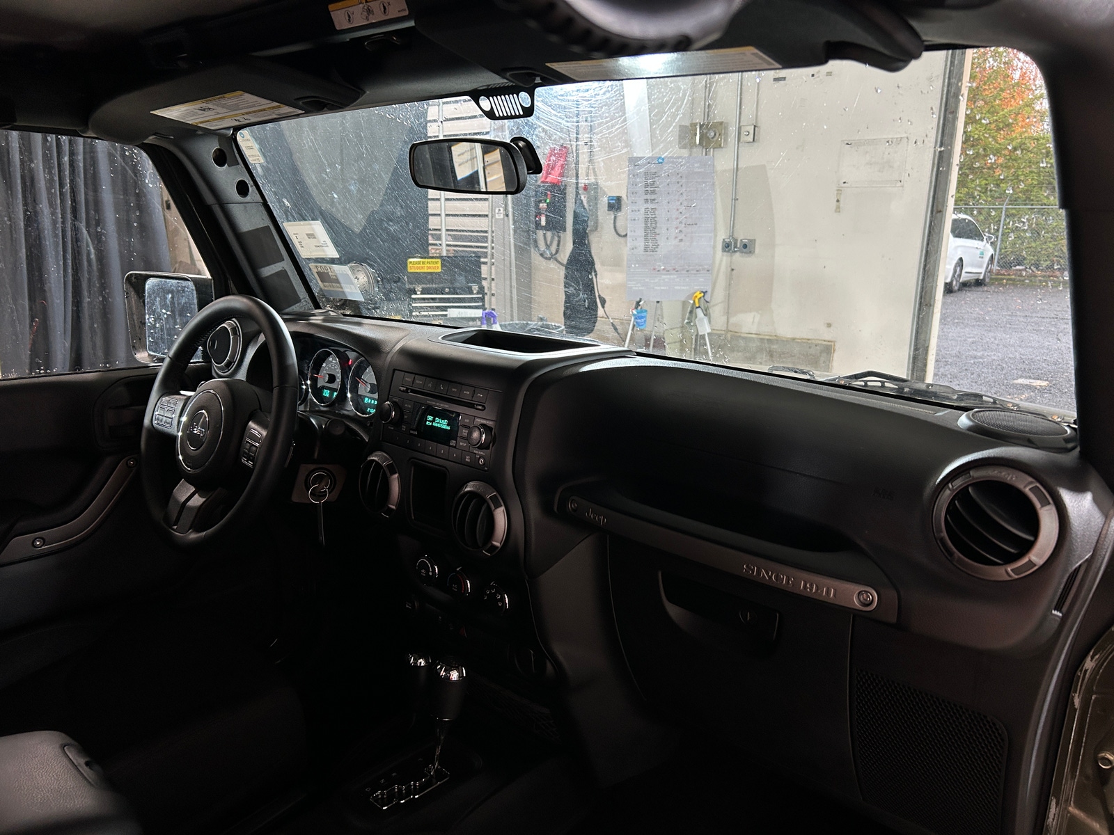 Thumbnail: 2015 Jeep Wrangler - 3