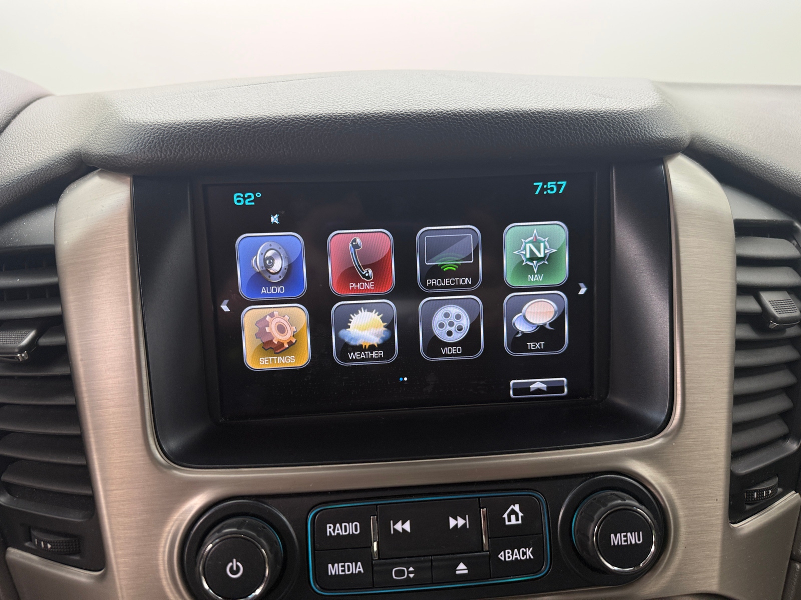 Thumbnail: 2018 GMC Yukon - 3