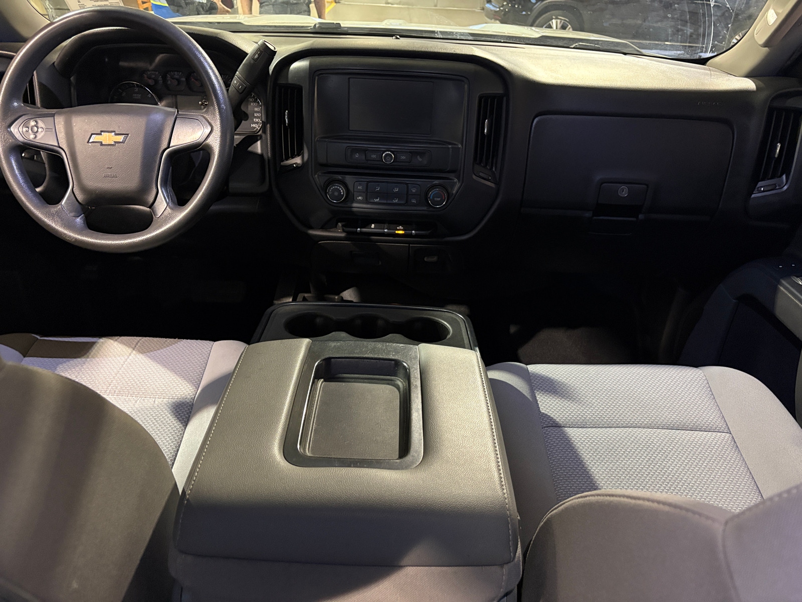 Thumbnail: 2018 Chevrolet Silverado 1500 - 3