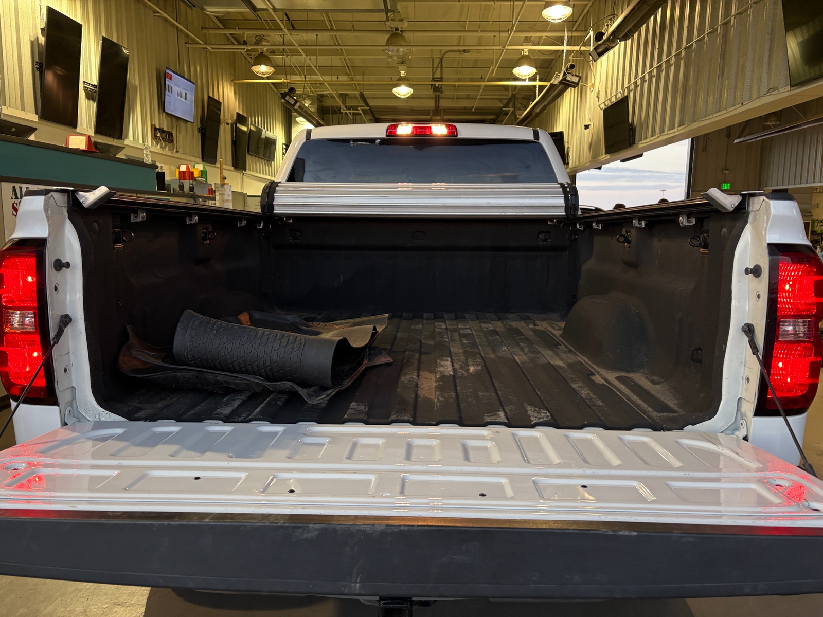 Thumbnail: 2018 Chevrolet Silverado 1500 - 7