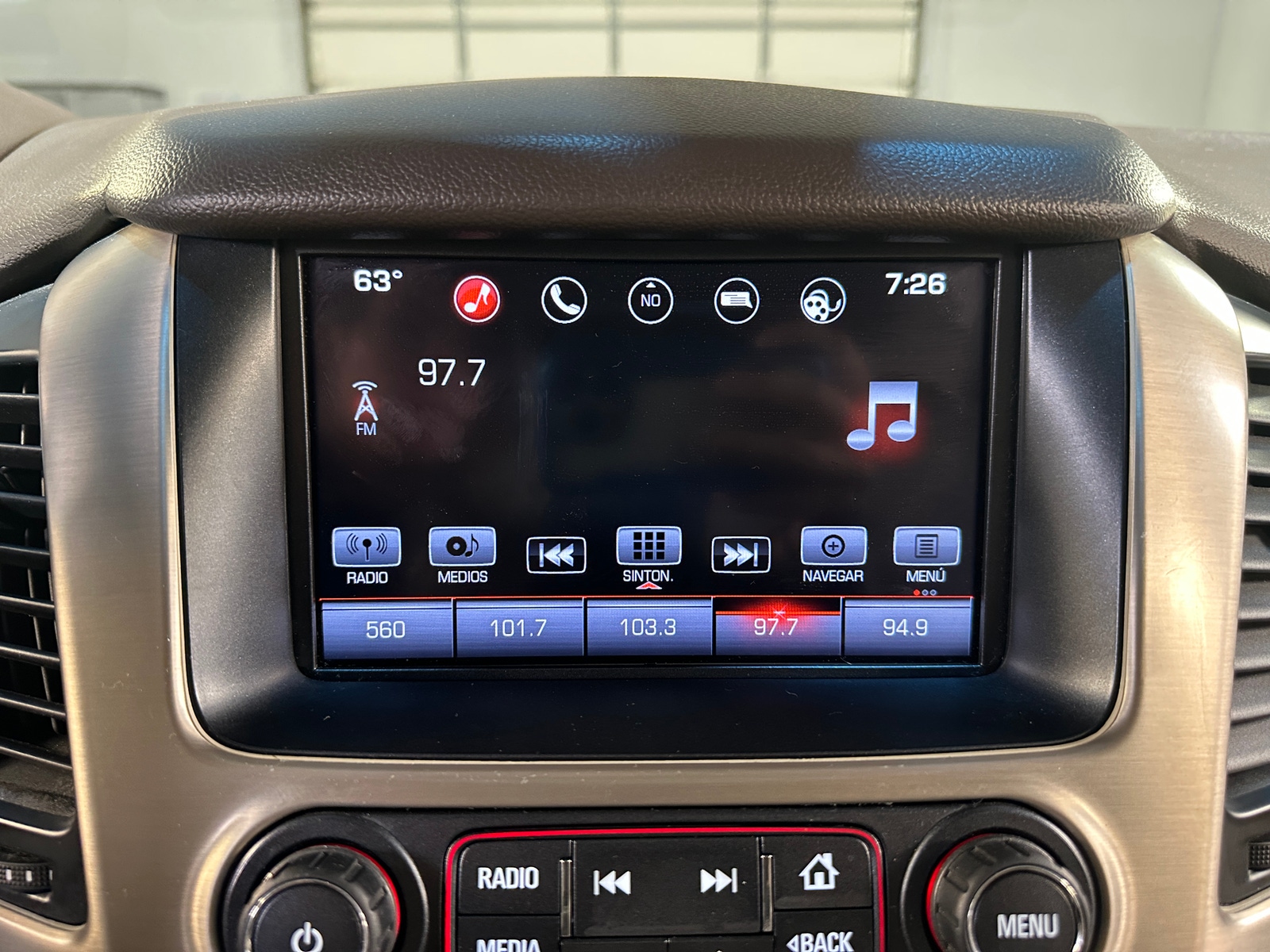 Thumbnail: 2016 GMC Yukon XL - 3