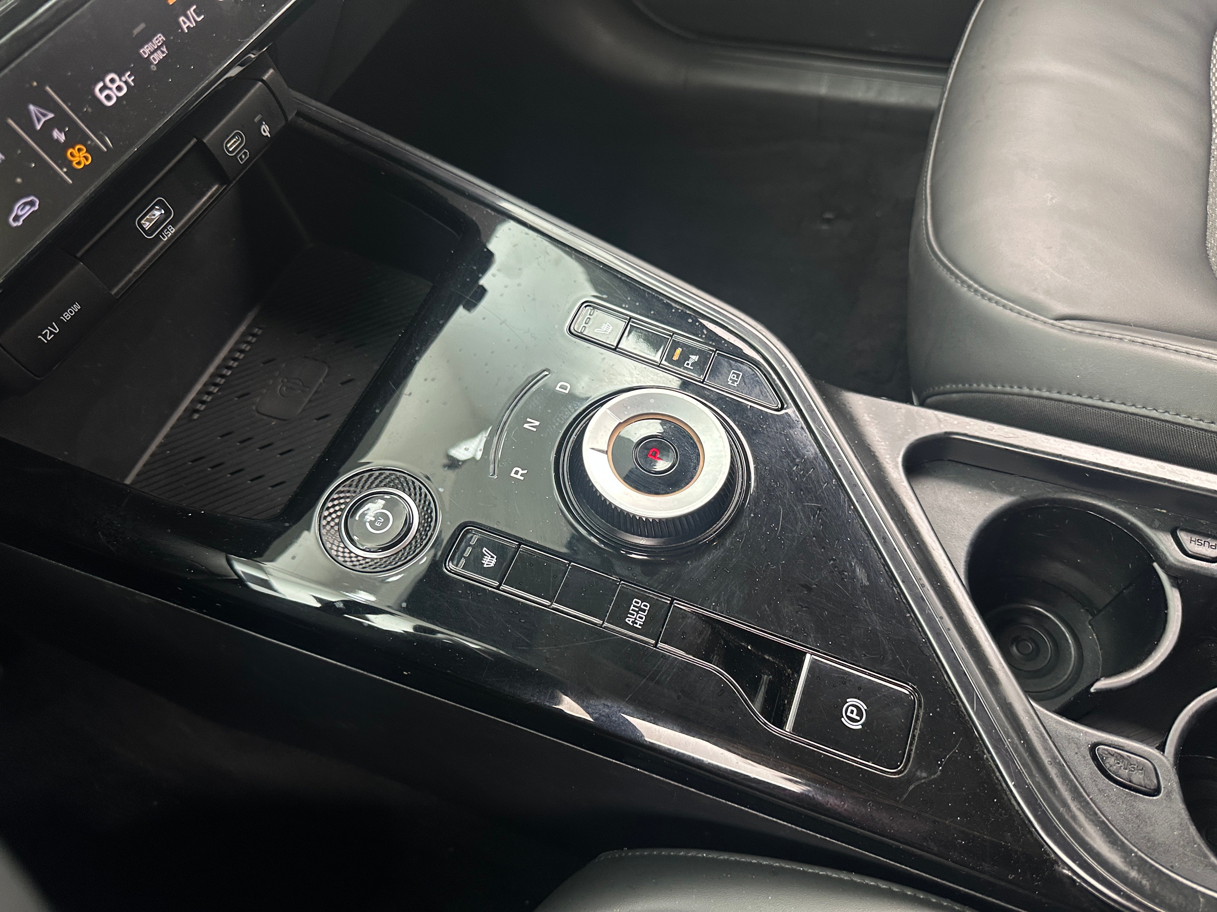 Used 2024 Kia Niro Wind with VIN KNDCR3L13R5110078 for sale in Oak Creek, WI