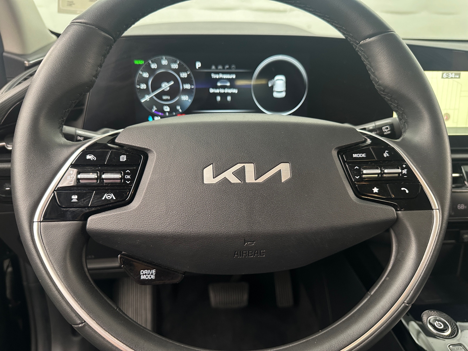 Thumbnail: 2024 Kia Niro - 4