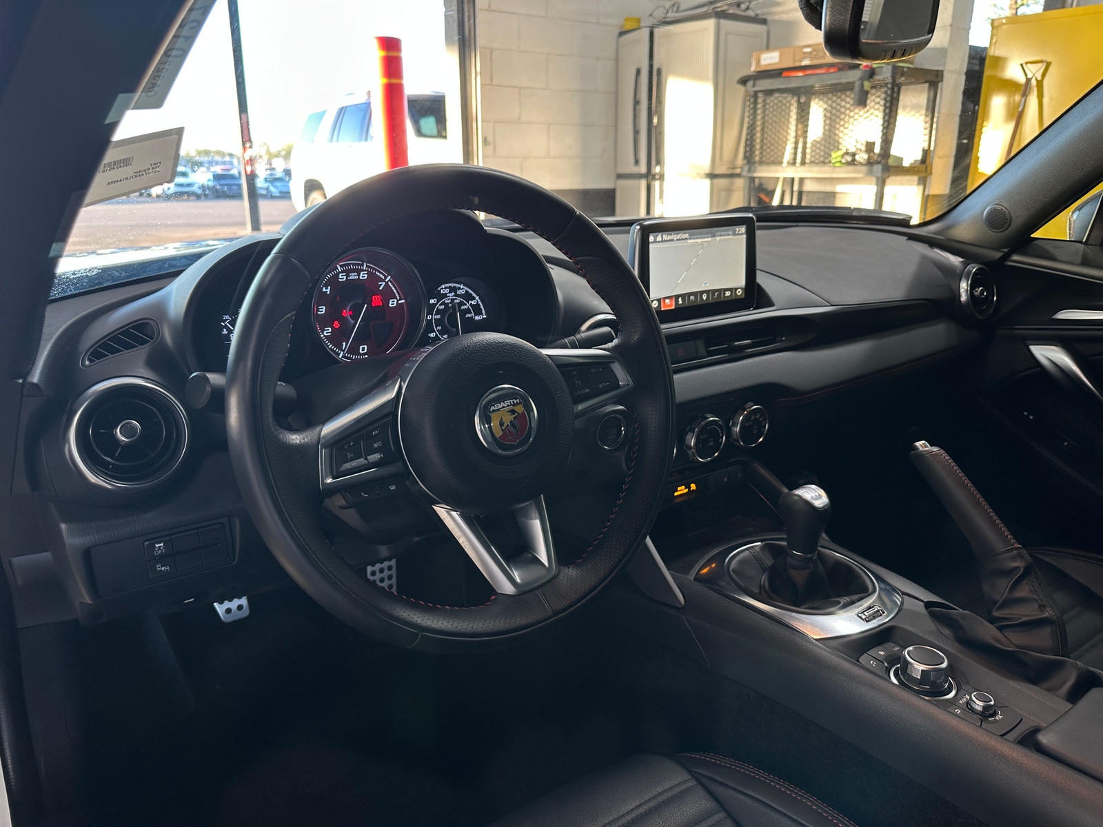 Thumbnail: 2020 Fiat 124 Spider - 2