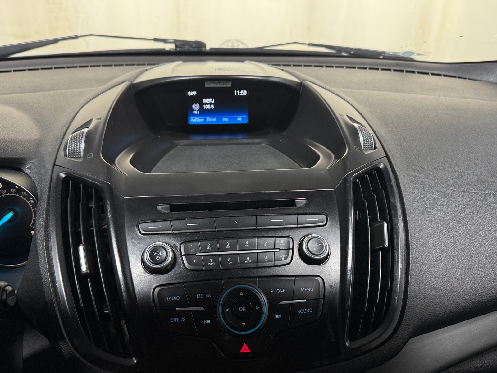 Thumbnail: 2017 Ford Escape - 4