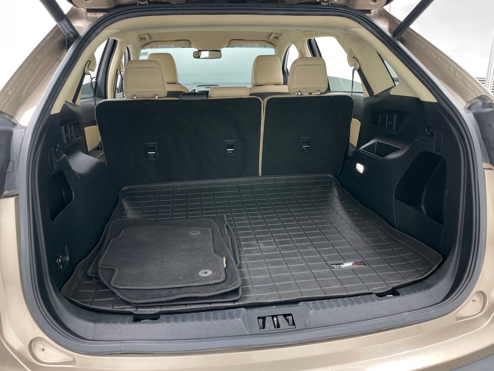 Thumbnail: 2020 Ford Edge - 6