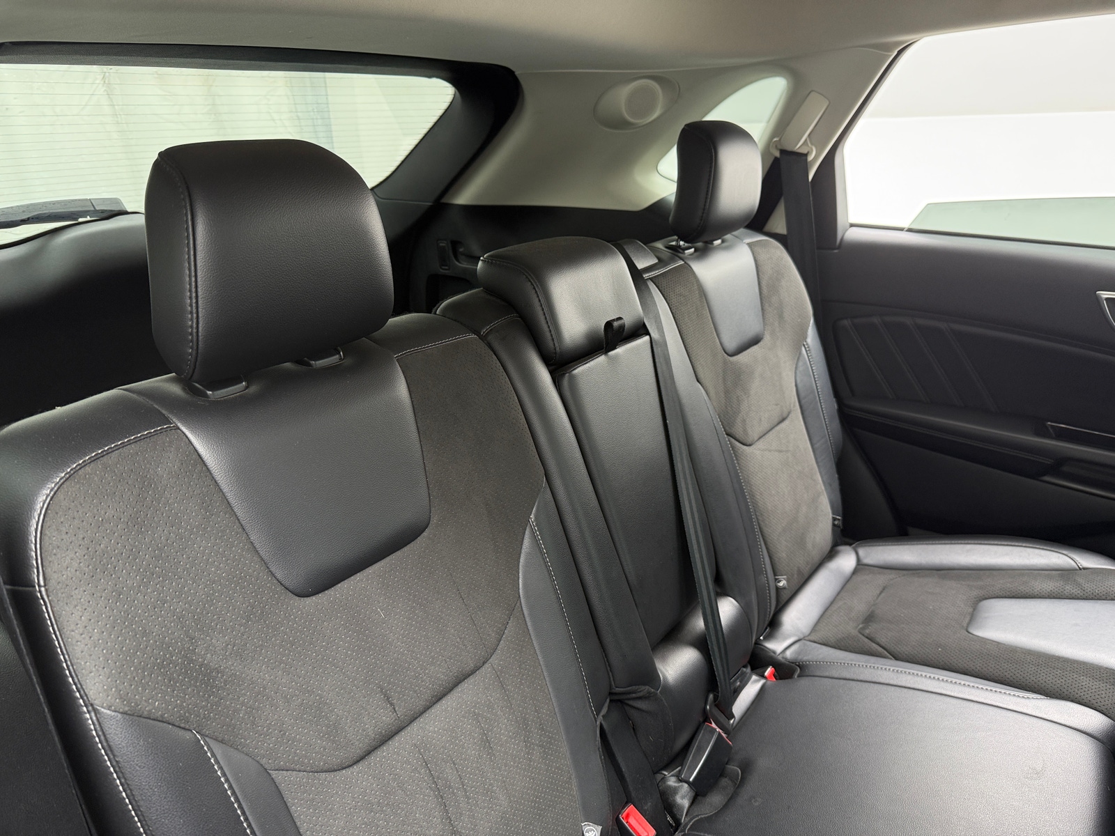 Thumbnail: 2017 Ford Edge - 5