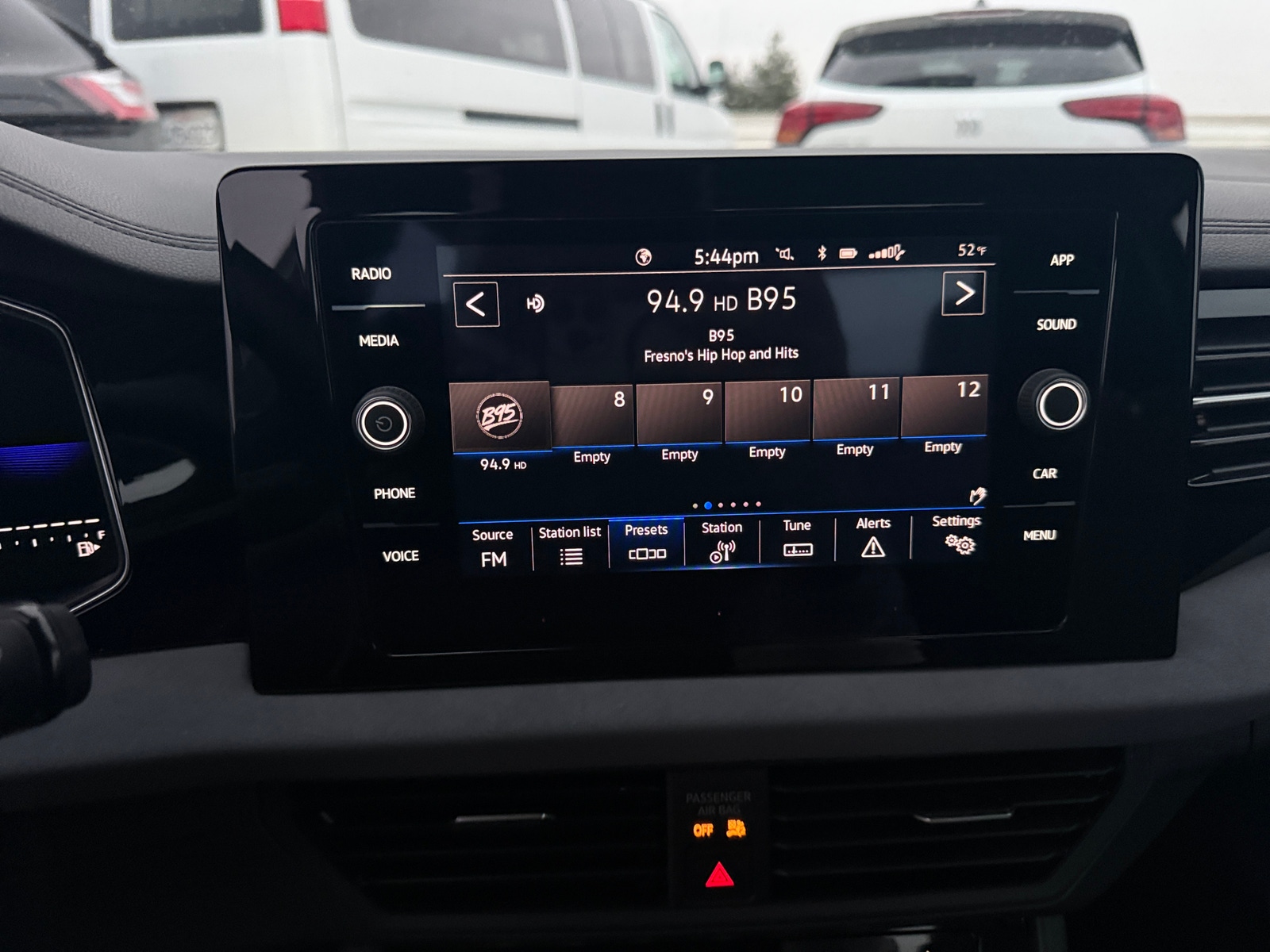 Thumbnail: 2025 Volkswagen Jetta - 3