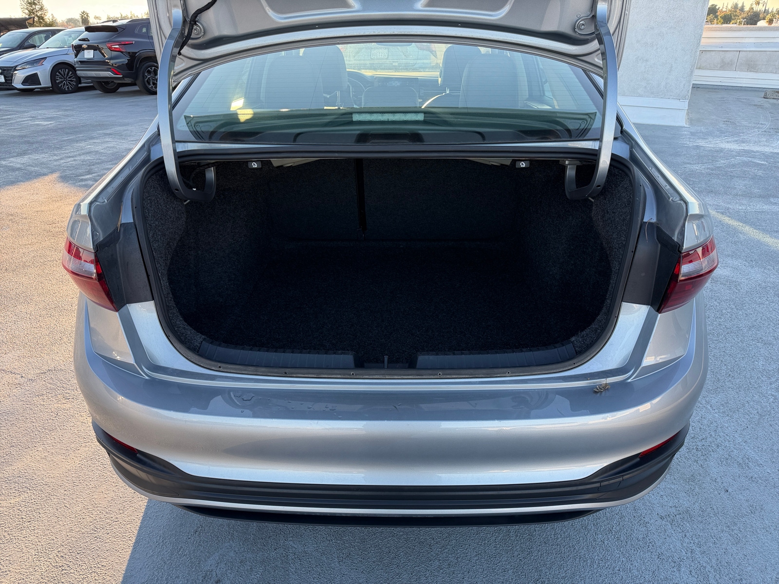 Thumbnail: 2025 Volkswagen Jetta - 5