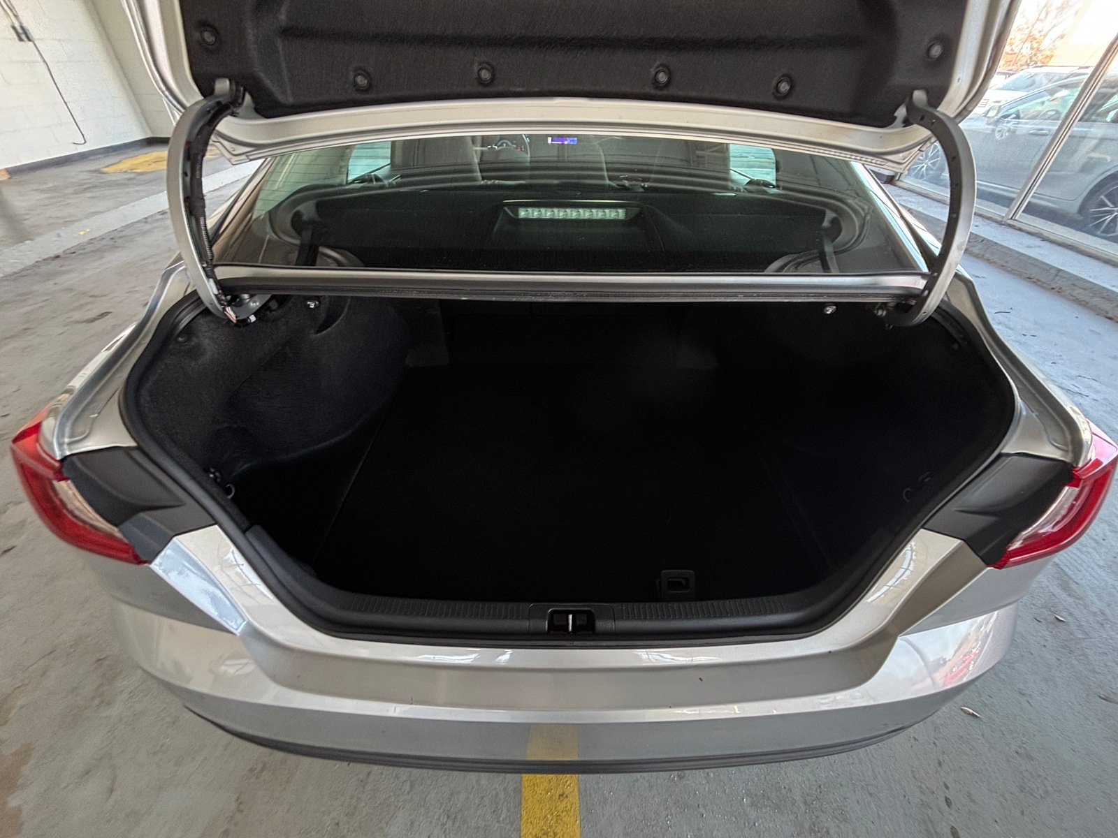 Thumbnail: 2025 Toyota Camry - 6