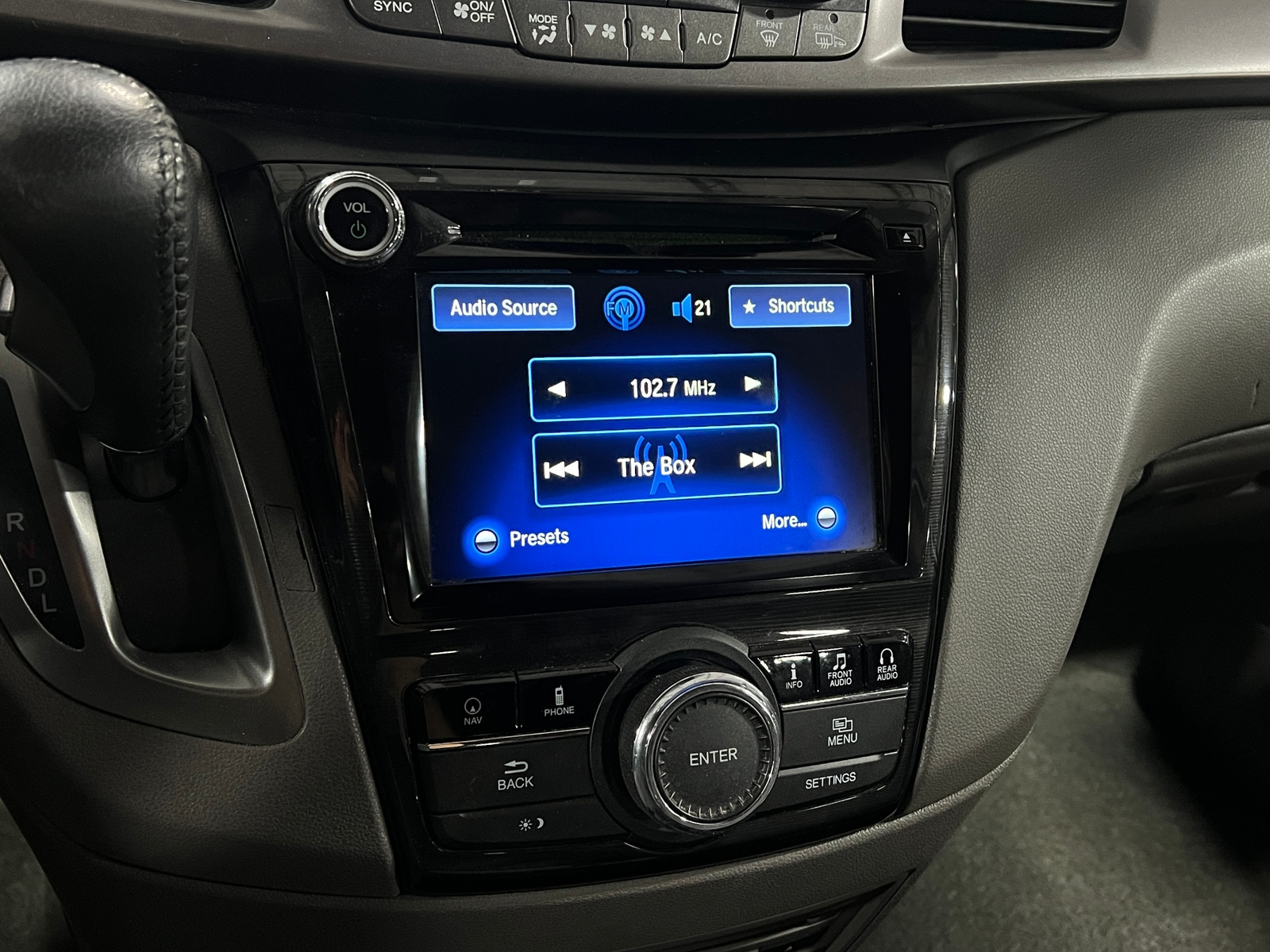 Thumbnail: 2015 Honda Odyssey - 3