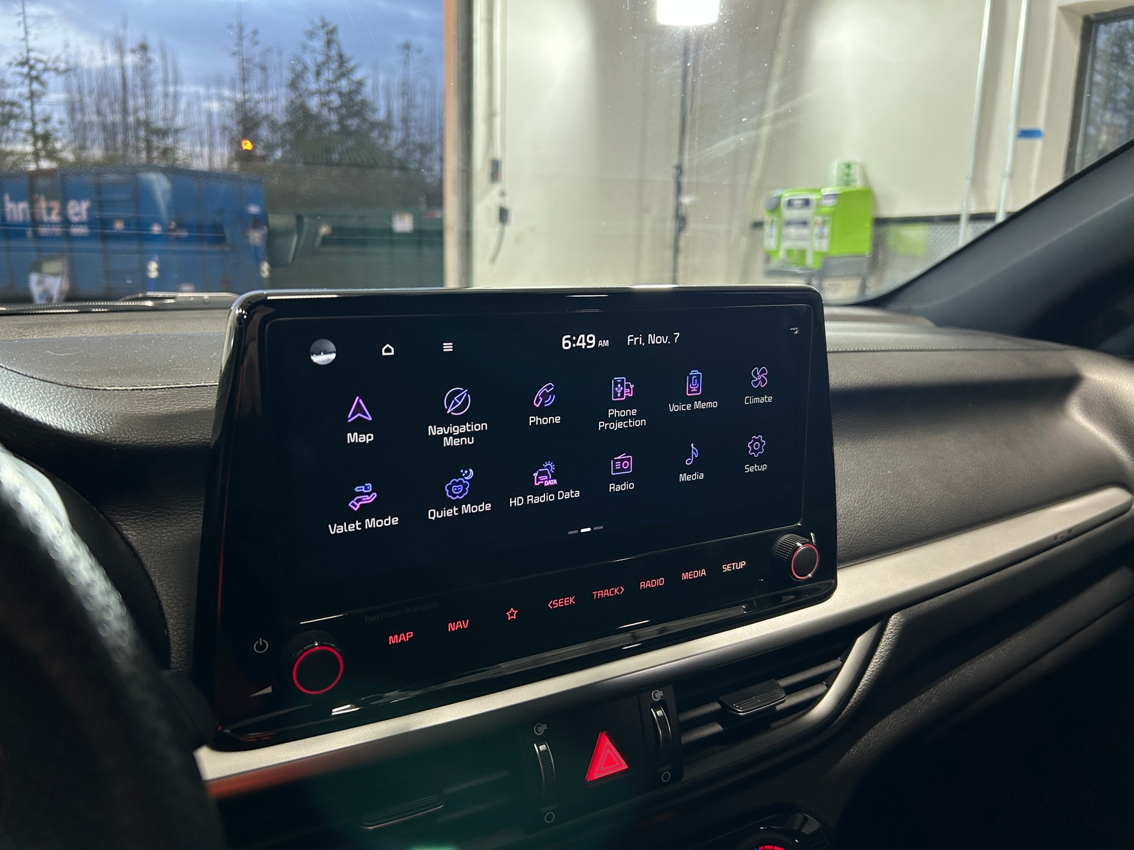 Thumbnail: 2023 Kia Forte - 3