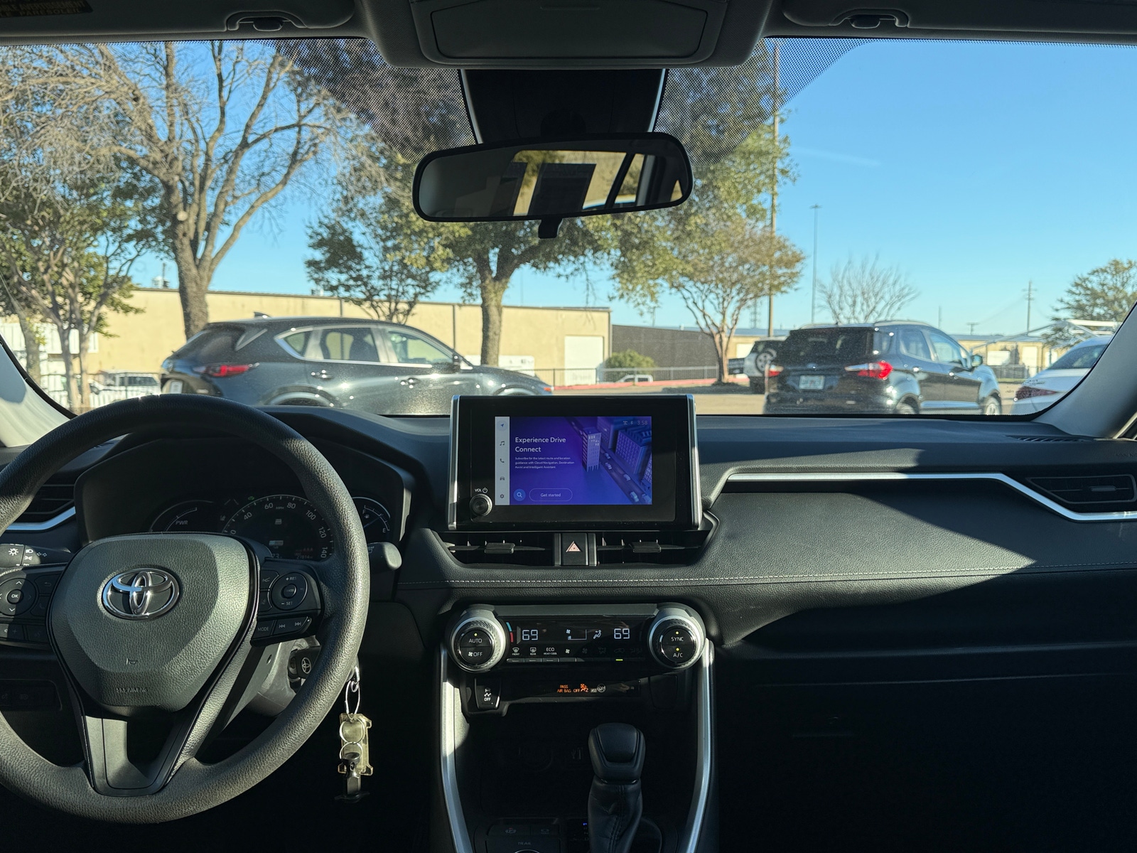 Thumbnail: 2025 Toyota RAV4 - 3