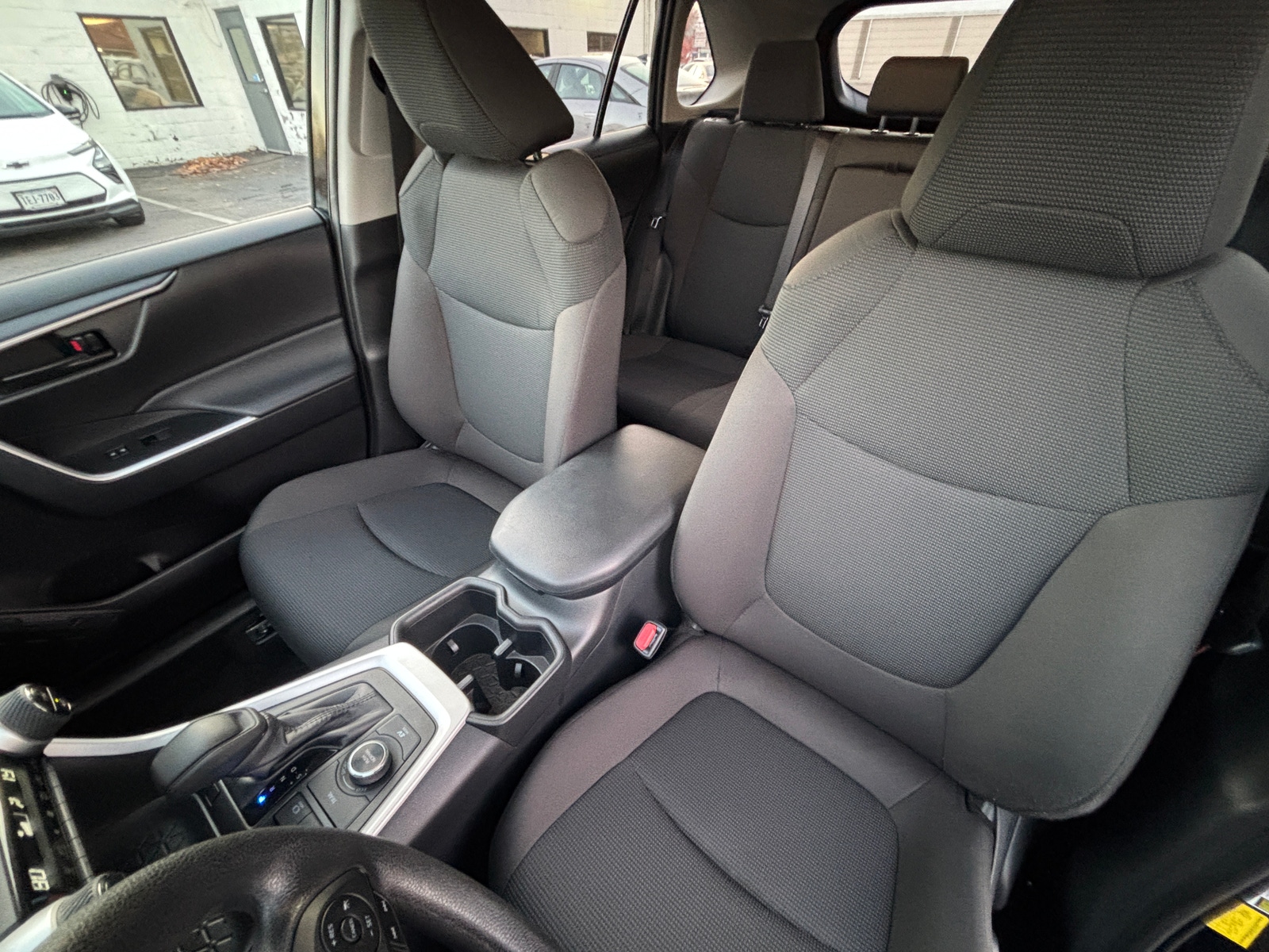 Thumbnail: 2025 Toyota RAV4 - 2