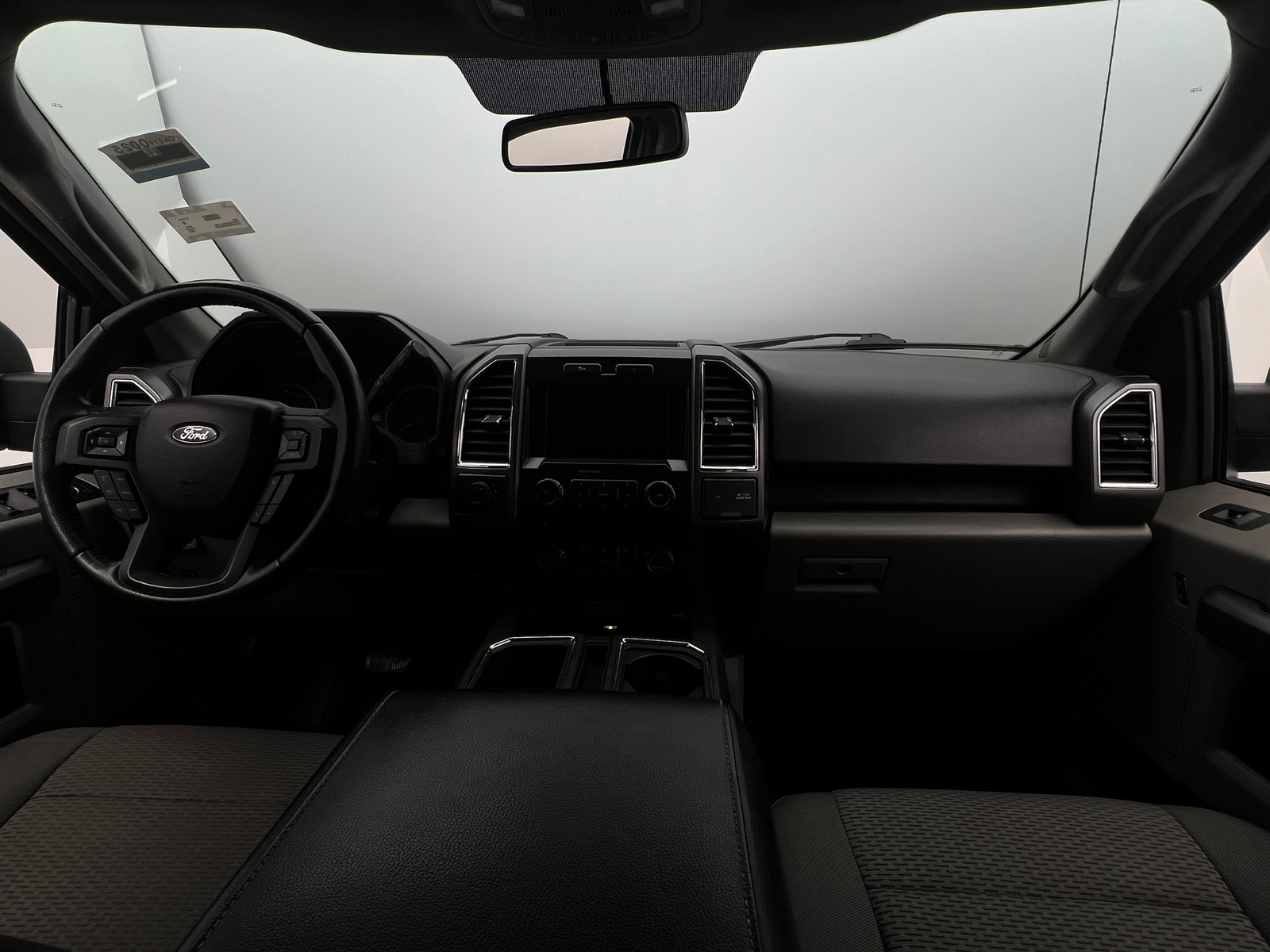 Thumbnail: 2015 Ford Econoline - 3