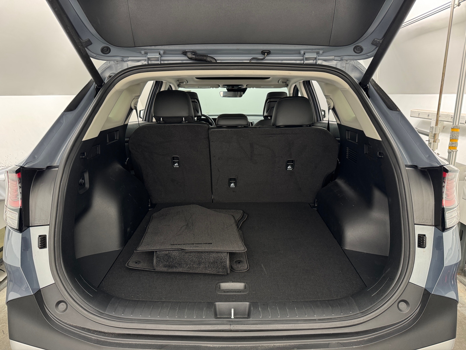 Thumbnail: 2025 Kia Sportage - 6