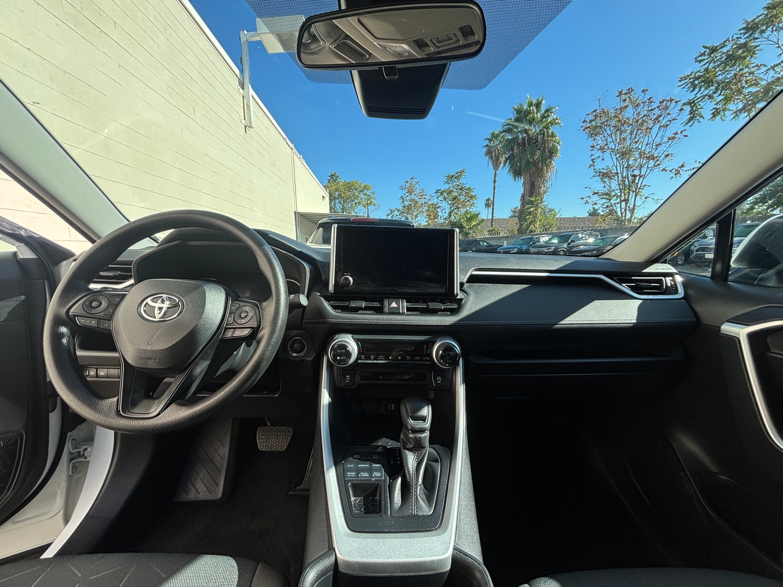 Thumbnail: 2025 Toyota RAV4 - 3