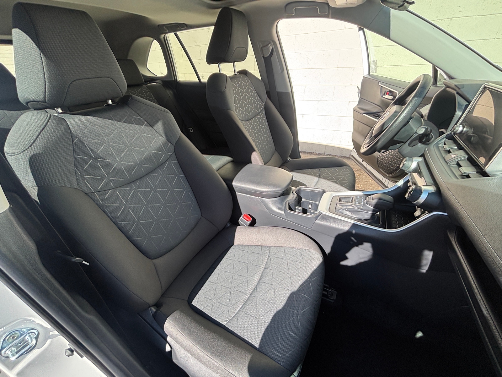 Thumbnail: 2025 Toyota RAV4 - 2