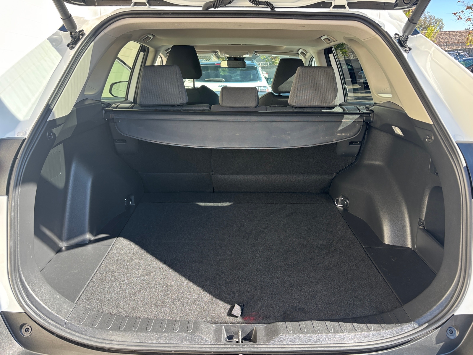 Thumbnail: 2025 Toyota RAV4 - 6