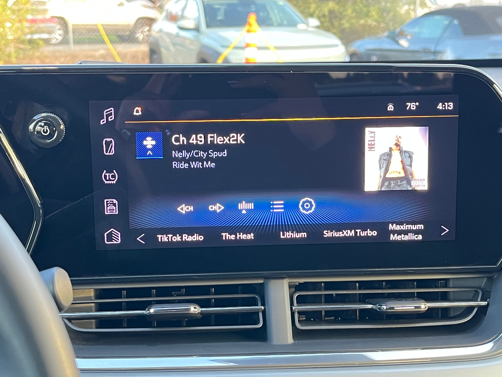 Thumbnail: 2025 Chevrolet Trax - 4