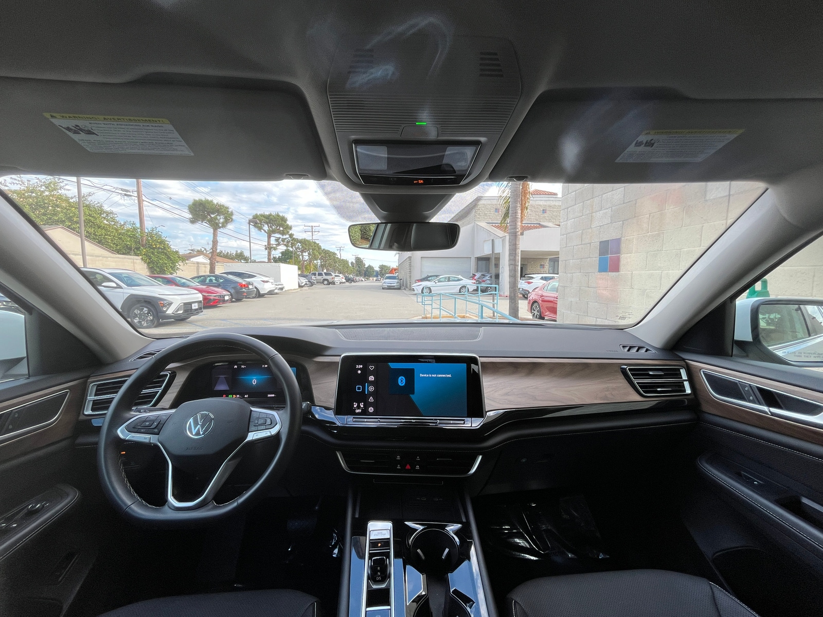 Thumbnail: 2025 Volkswagen Atlas - 3