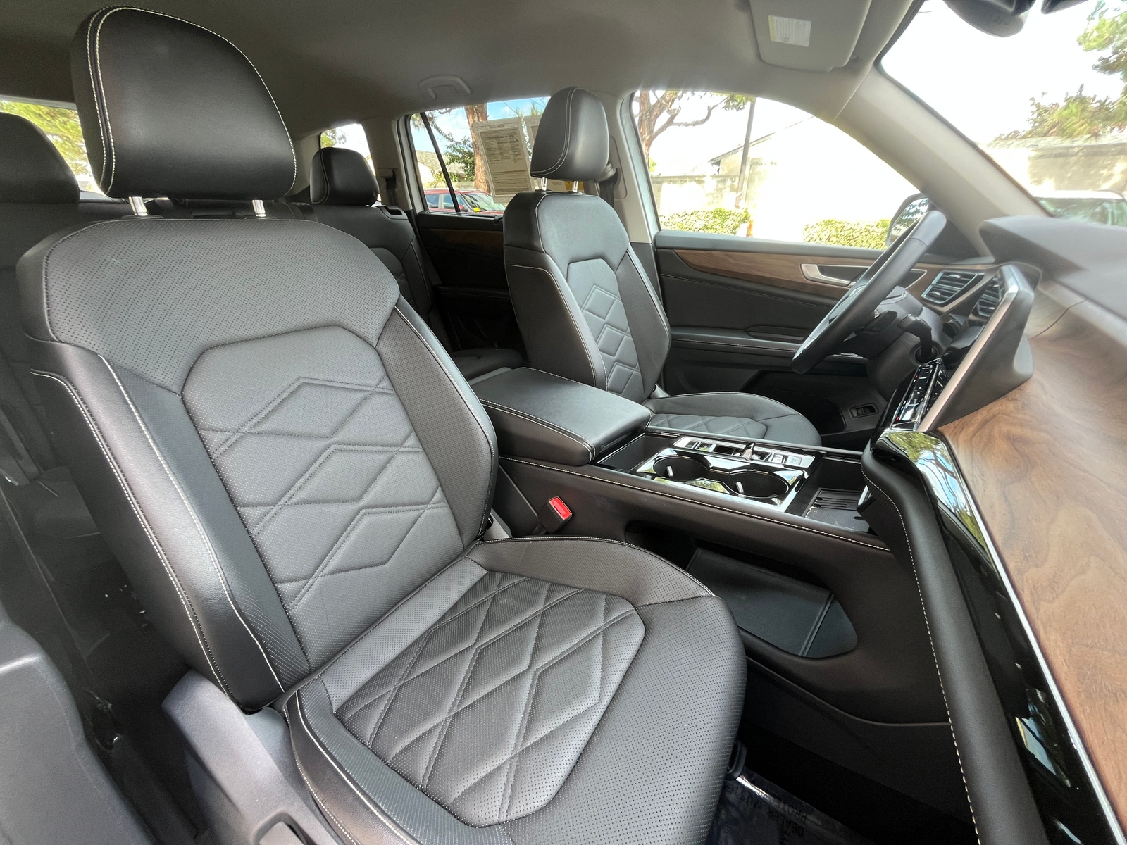 Thumbnail: 2025 Volkswagen Atlas - 2