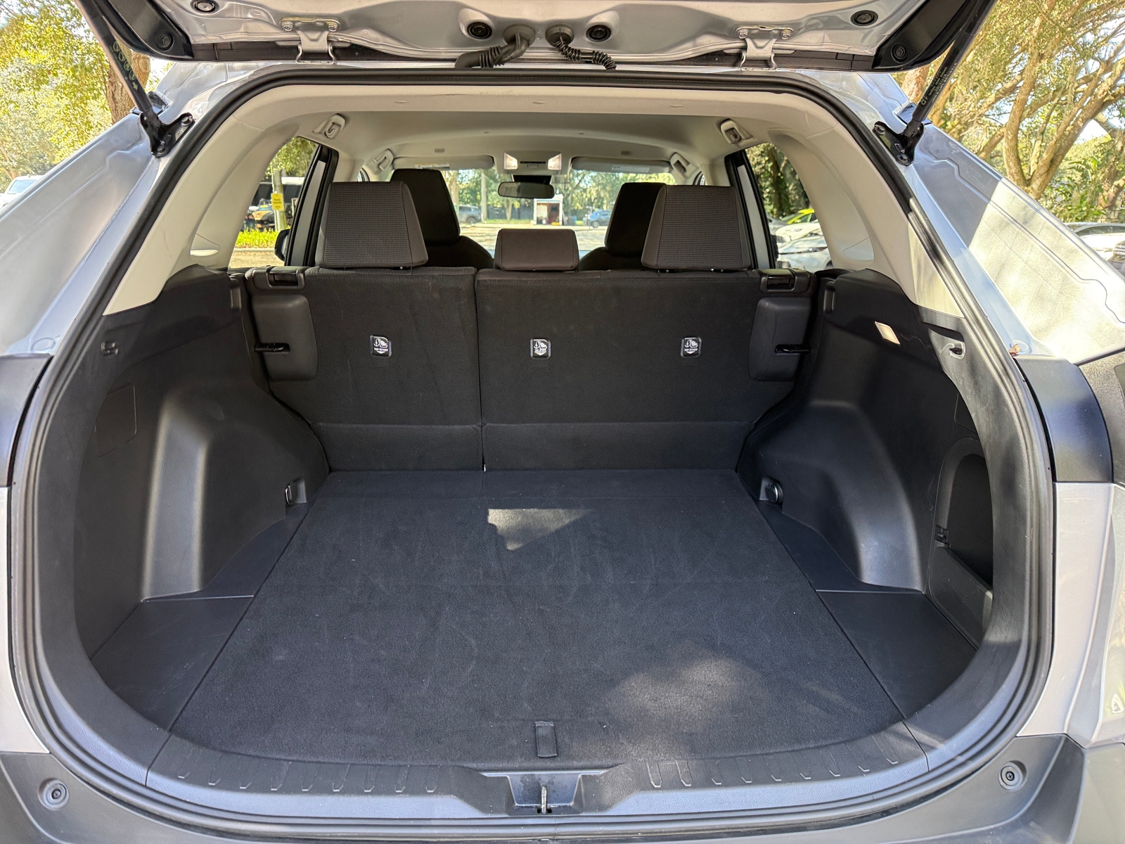 Thumbnail: 2025 Toyota RAV4 - 4