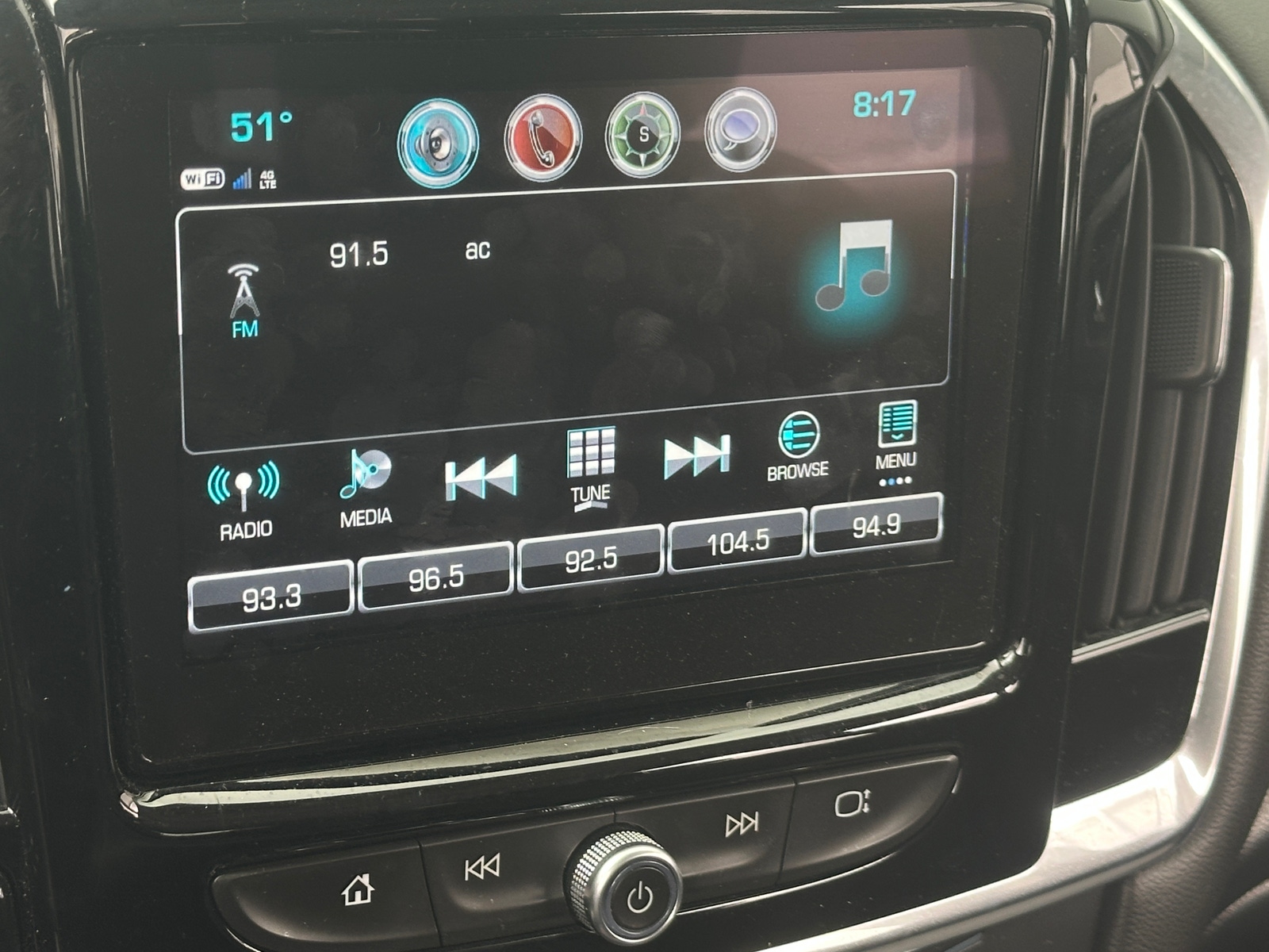 Thumbnail: 2019 Chevrolet Traverse - 4