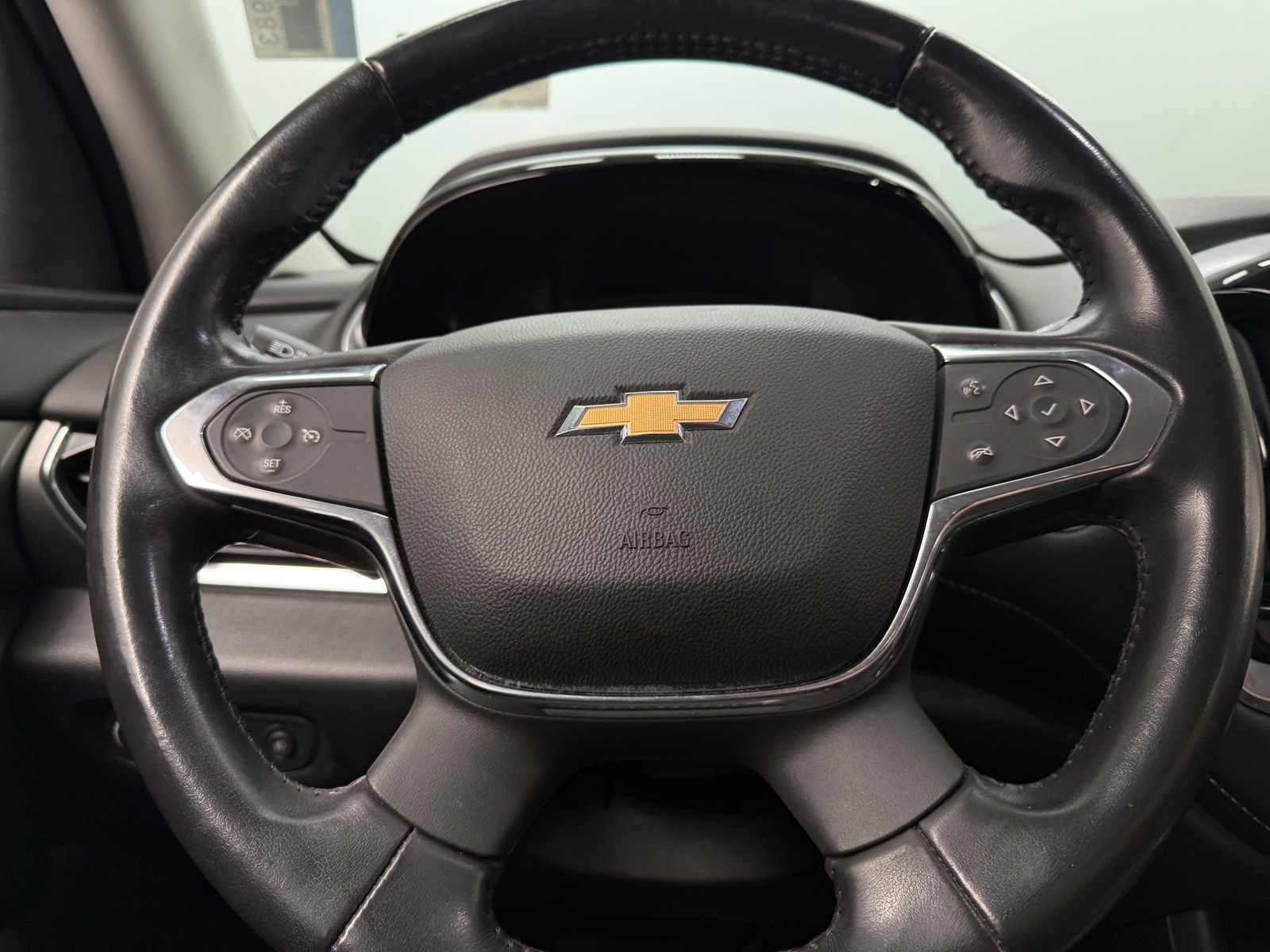 Thumbnail: 2018 Chevrolet Traverse - 5