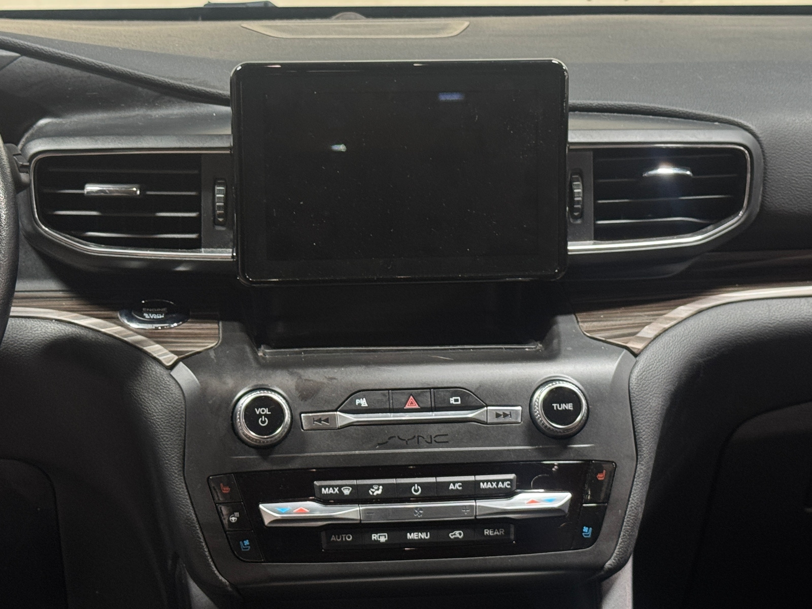 Thumbnail: 2020 Ford Explorer - 3